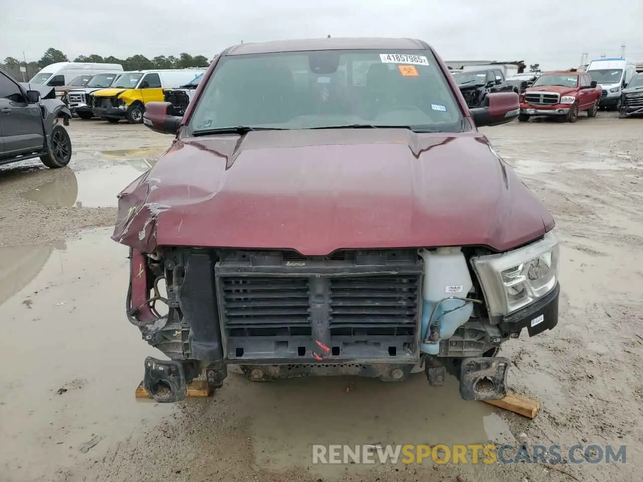 5 Photograph of a damaged car 1C6RREFTXRN157702 RAM 1500 2024
