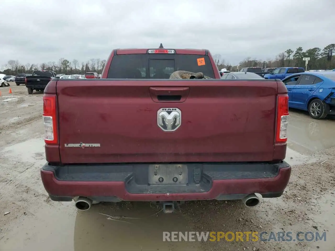 6 Photograph of a damaged car 1C6RREFTXRN157702 RAM 1500 2024