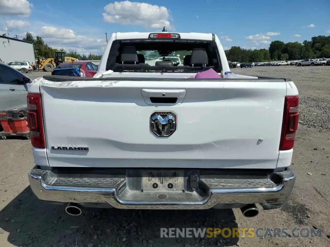 6 Photograph of a damaged car 1C6RREJT7RN205065 RAM 1500 2024