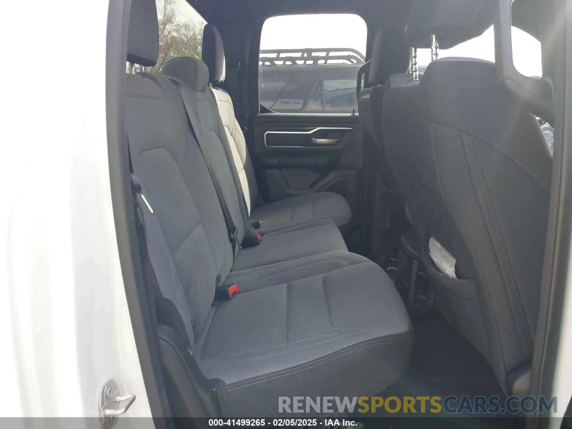 8 Фотография поврежденного автомобиля 1C6RRFBG0RN233071 RAM 1500 2024