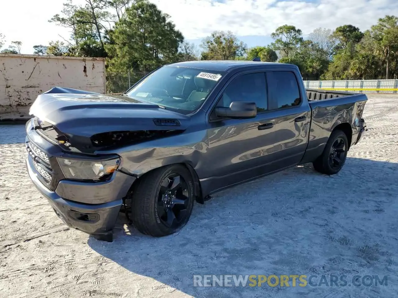 1 Photograph of a damaged car 1C6RRFCG8RN132472 RAM 1500 2024