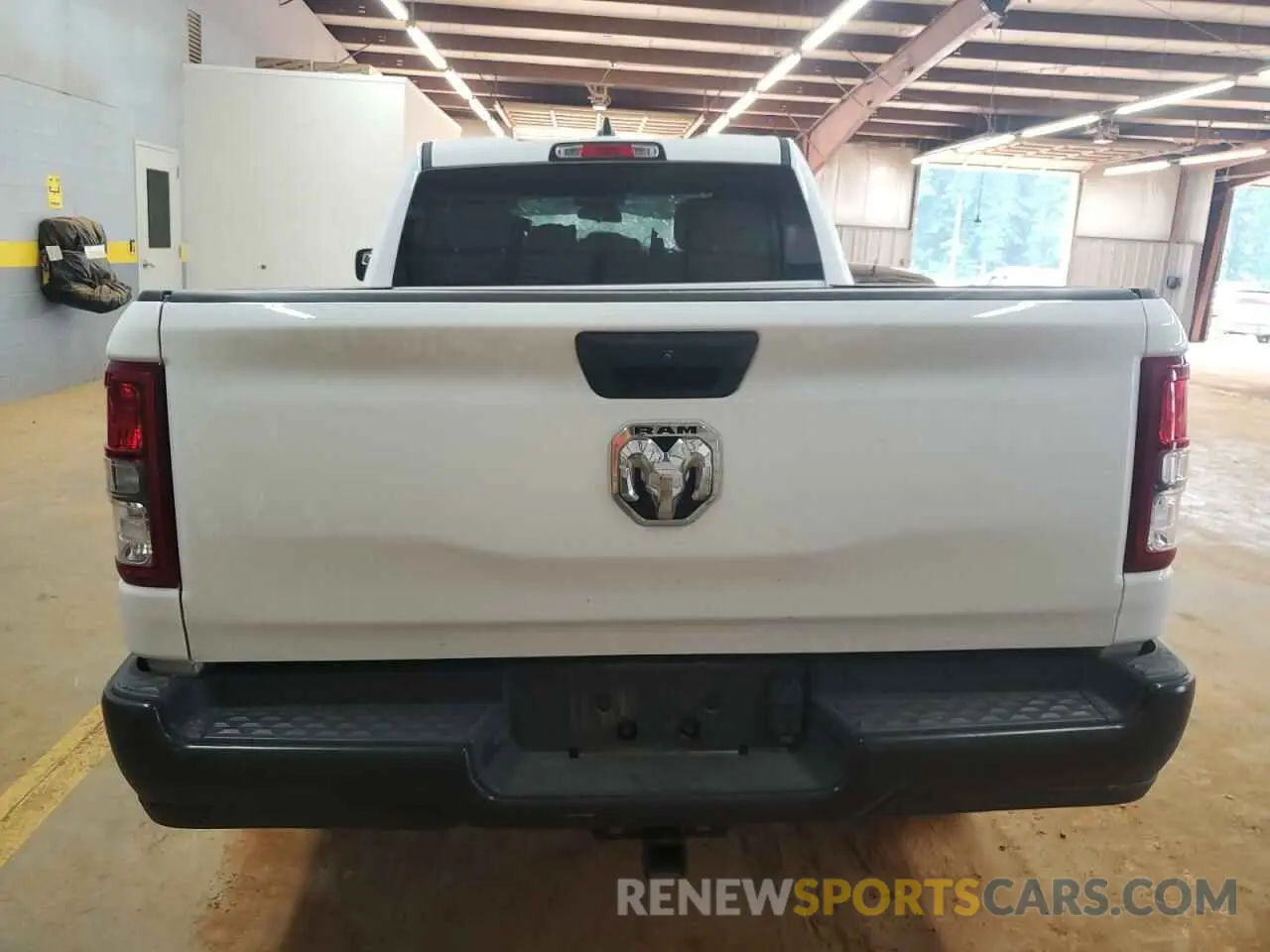 6 Photograph of a damaged car 1C6SRECG1RN221103 RAM 1500 2024