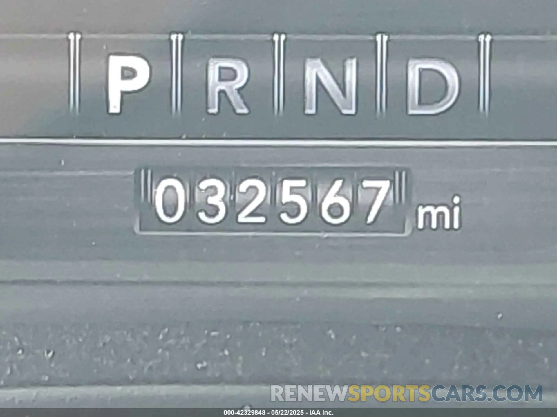 15 Photograph of a damaged car 1C6SRFFT5RN184572 RAM 1500 2024