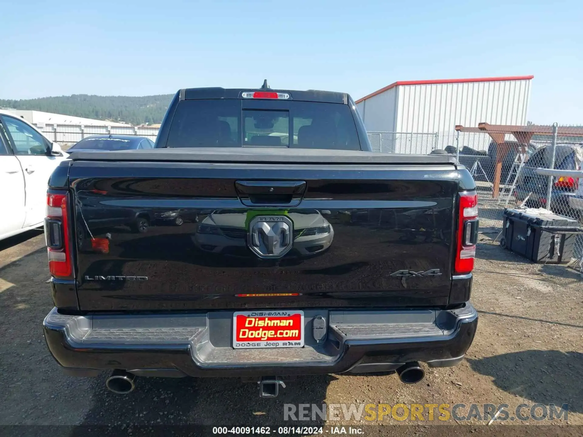 16 Photograph of a damaged car 1C6SRFHT2RN182419 RAM 1500 2024