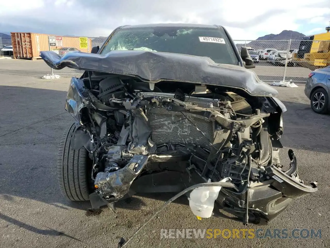 5 Photograph of a damaged car 1C6SRFJT1RN116051 RAM 1500 2024