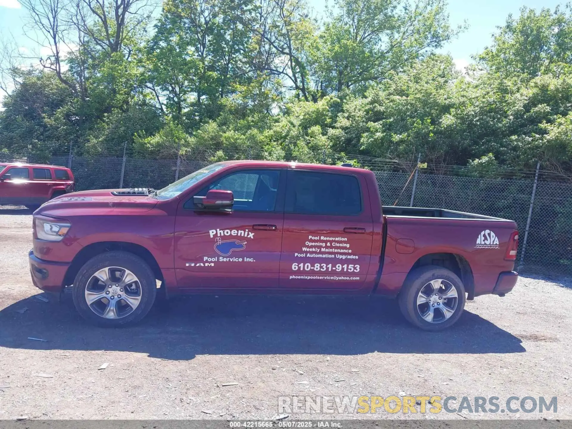 14 Photograph of a damaged car 1C6SRFJT7RN165612 RAM 1500 2024