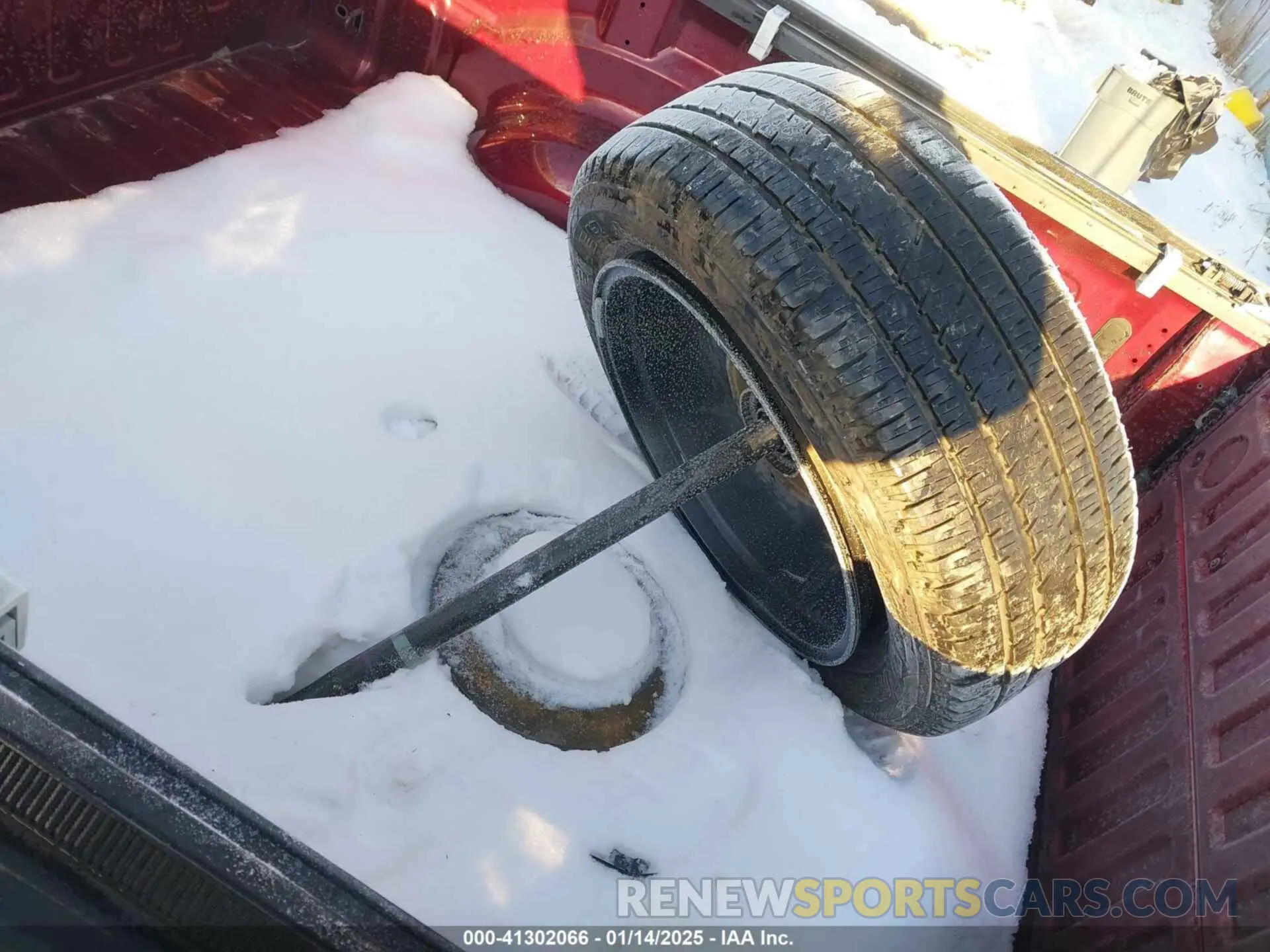12 Фотография поврежденного автомобиля 1C6SRFRT9RN202860 RAM 1500 2024