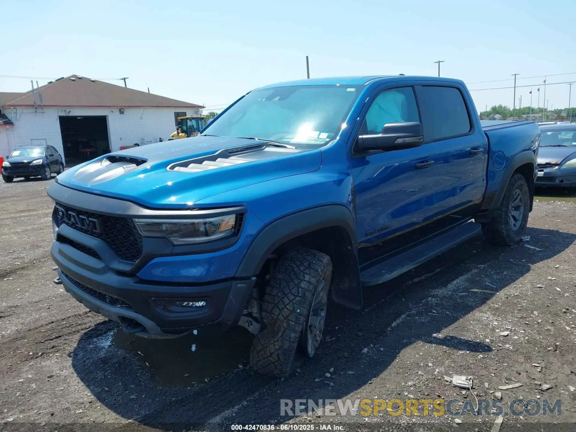 2 Фотография поврежденного автомобиля 1C6SRFU95RN187320 RAM 1500 2024