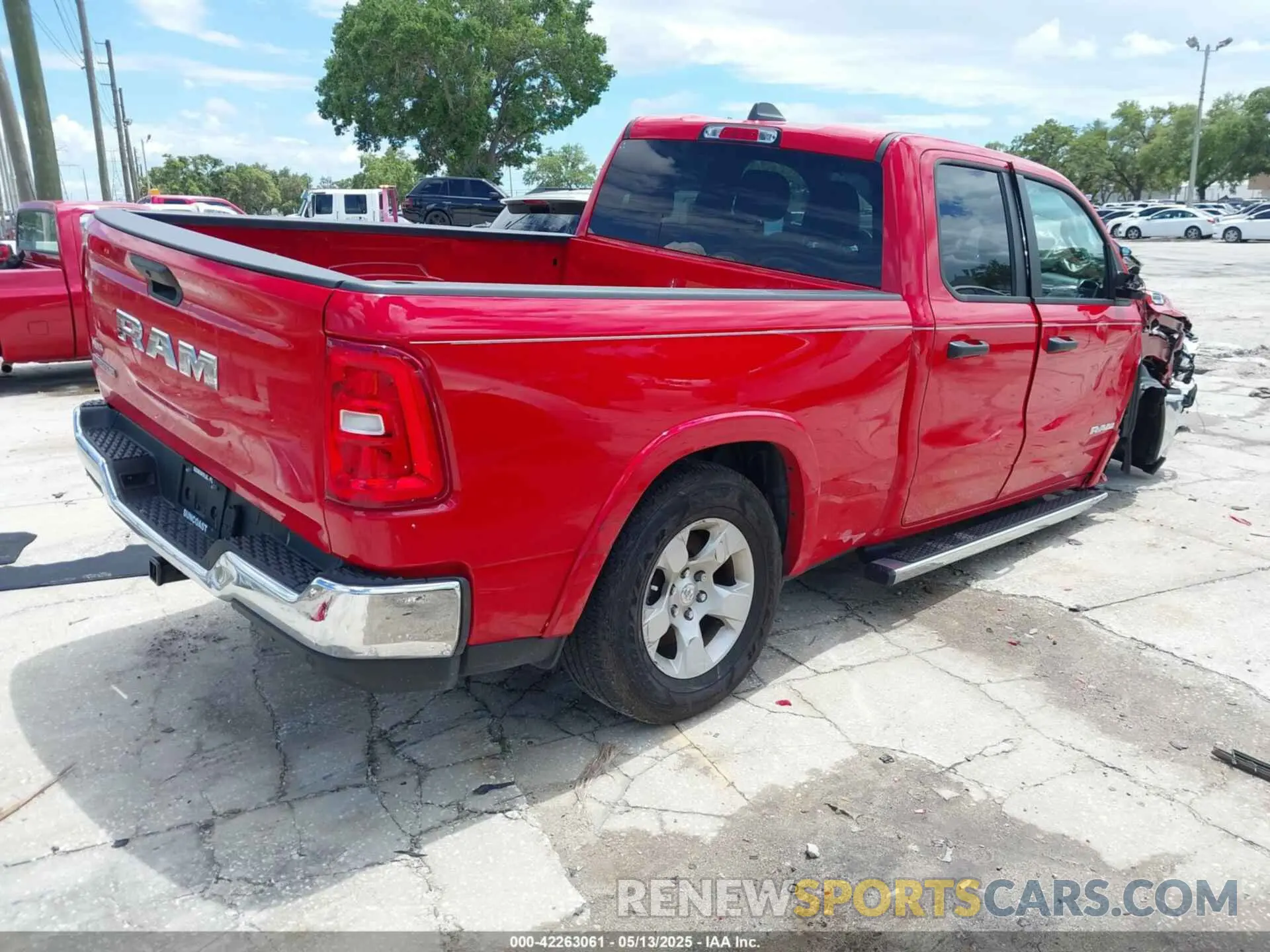 4 Photograph of a damaged car 1C6RREBG4SN501541 RAM 1500 2025