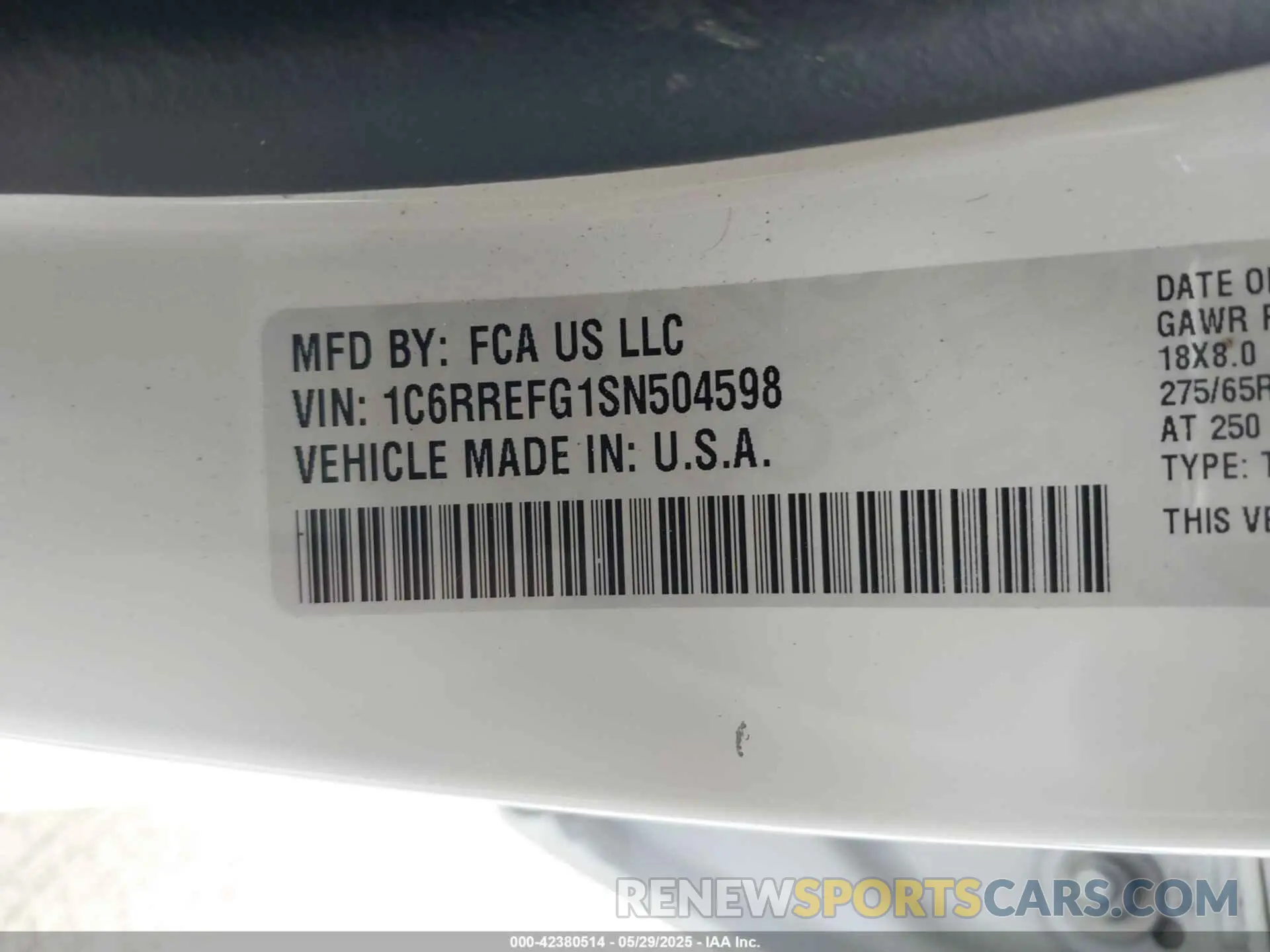 9 Photograph of a damaged car 1C6RREFG1SN504598 RAM 1500 2025