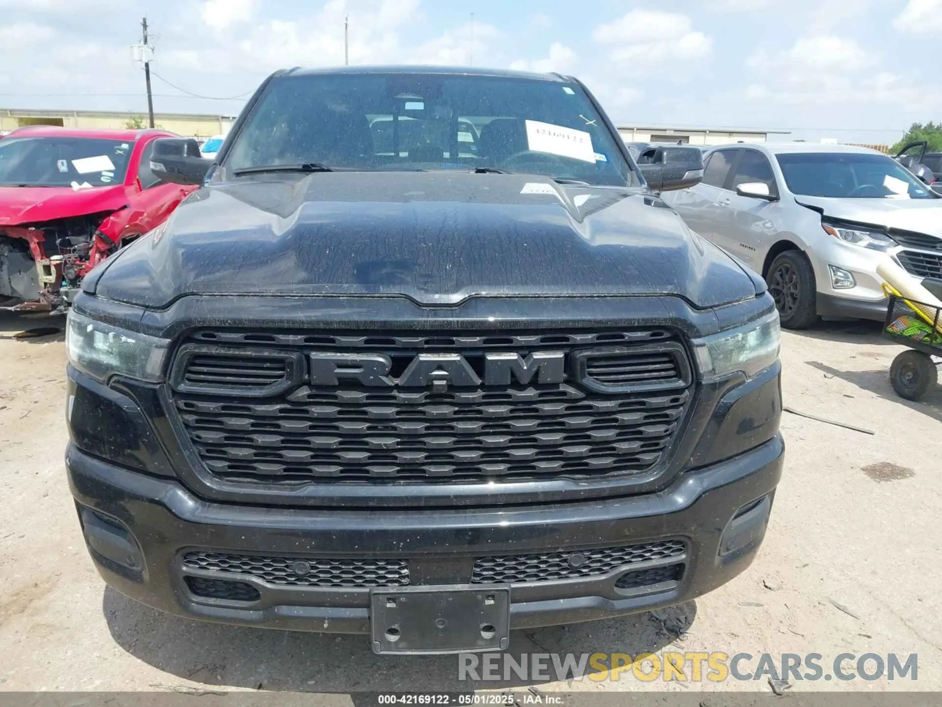 12 Photograph of a damaged car 1C6RREFG2SN534273 RAM 1500 2025