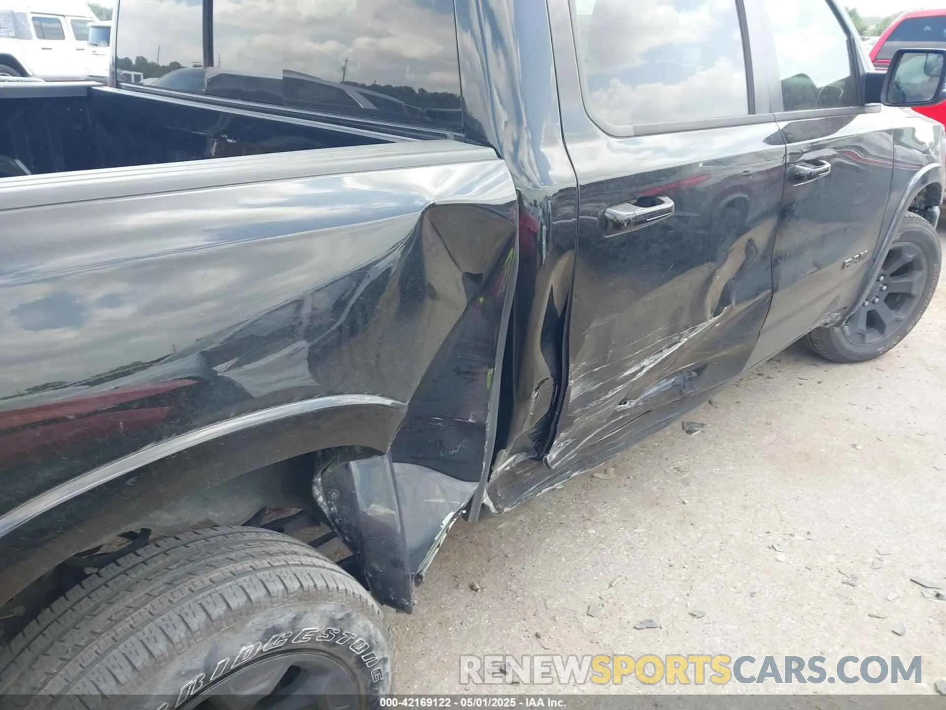 6 Photograph of a damaged car 1C6RREFG2SN534273 RAM 1500 2025