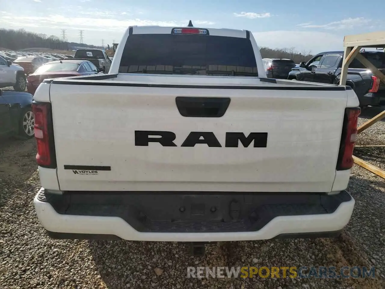 6 Photograph of a damaged car 1C6RREFG4SN586522 RAM 1500 2025