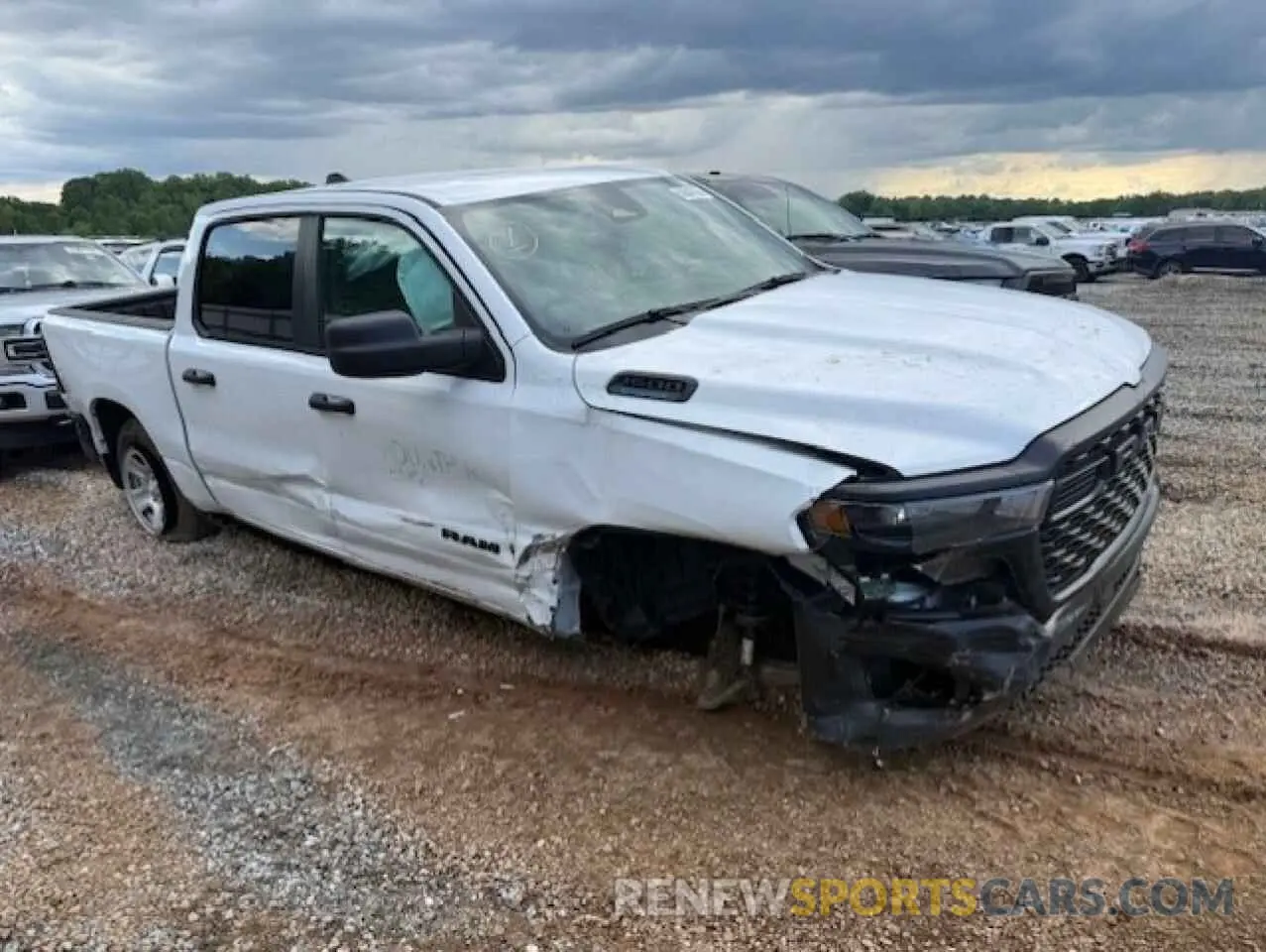 4 Photograph of a damaged car 1C6RREGG8SN552310 RAM 1500 2025