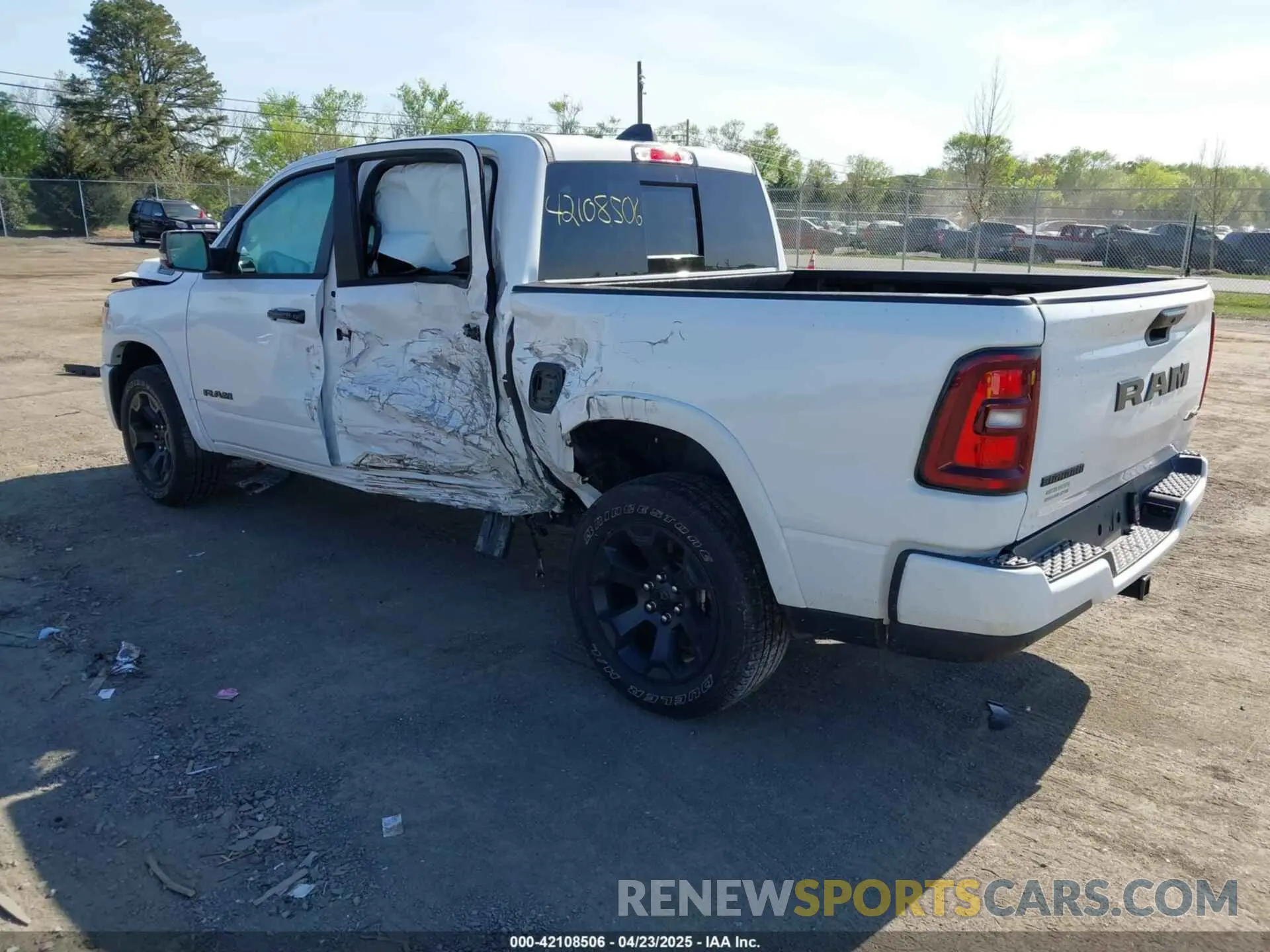 3 Photograph of a damaged car 1C6RRFFG1SN538059 RAM 1500 2025