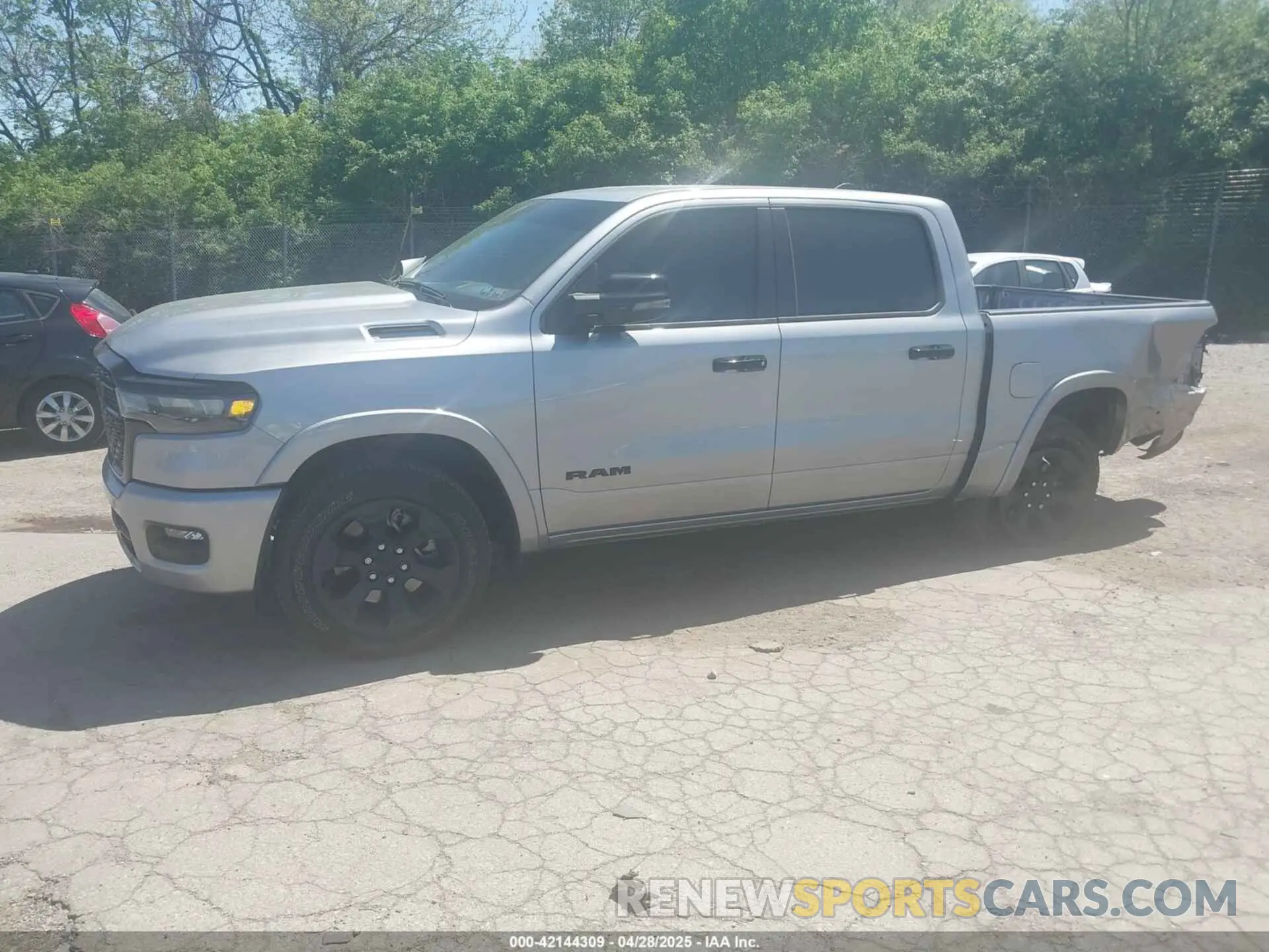 2 Photograph of a damaged car 1C6RRFFG4SN502088 RAM 1500 2025