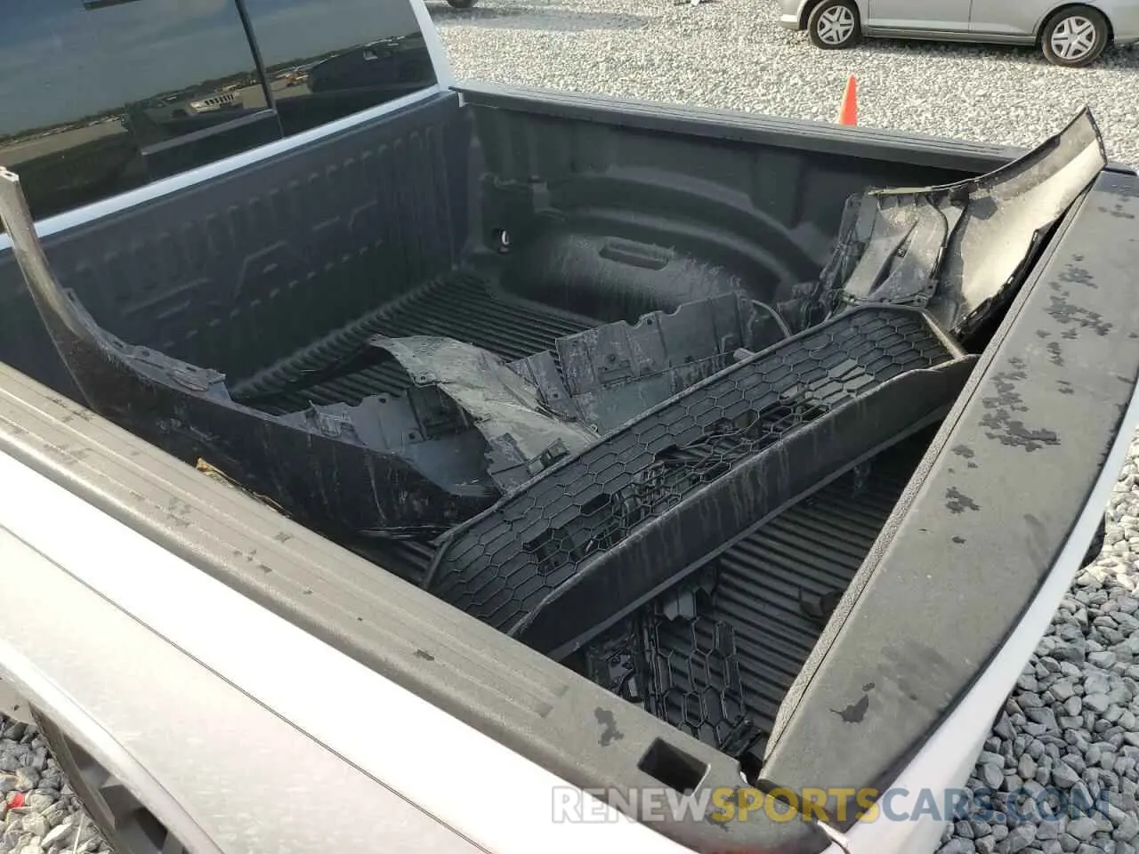 12 Фотография поврежденного автомобиля 1C6RRFFG5SN514072 RAM 1500 2025