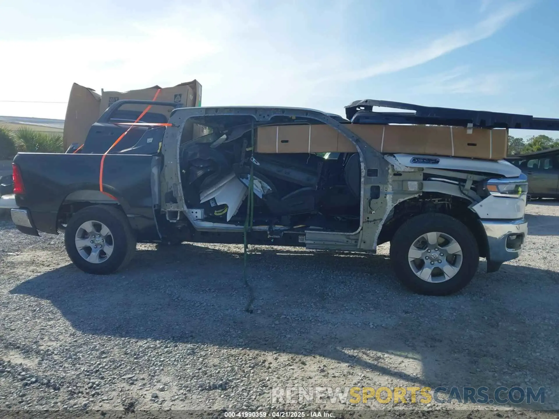 14 Photograph of a damaged car 1C6RRFFG5SN548576 RAM 1500 2025