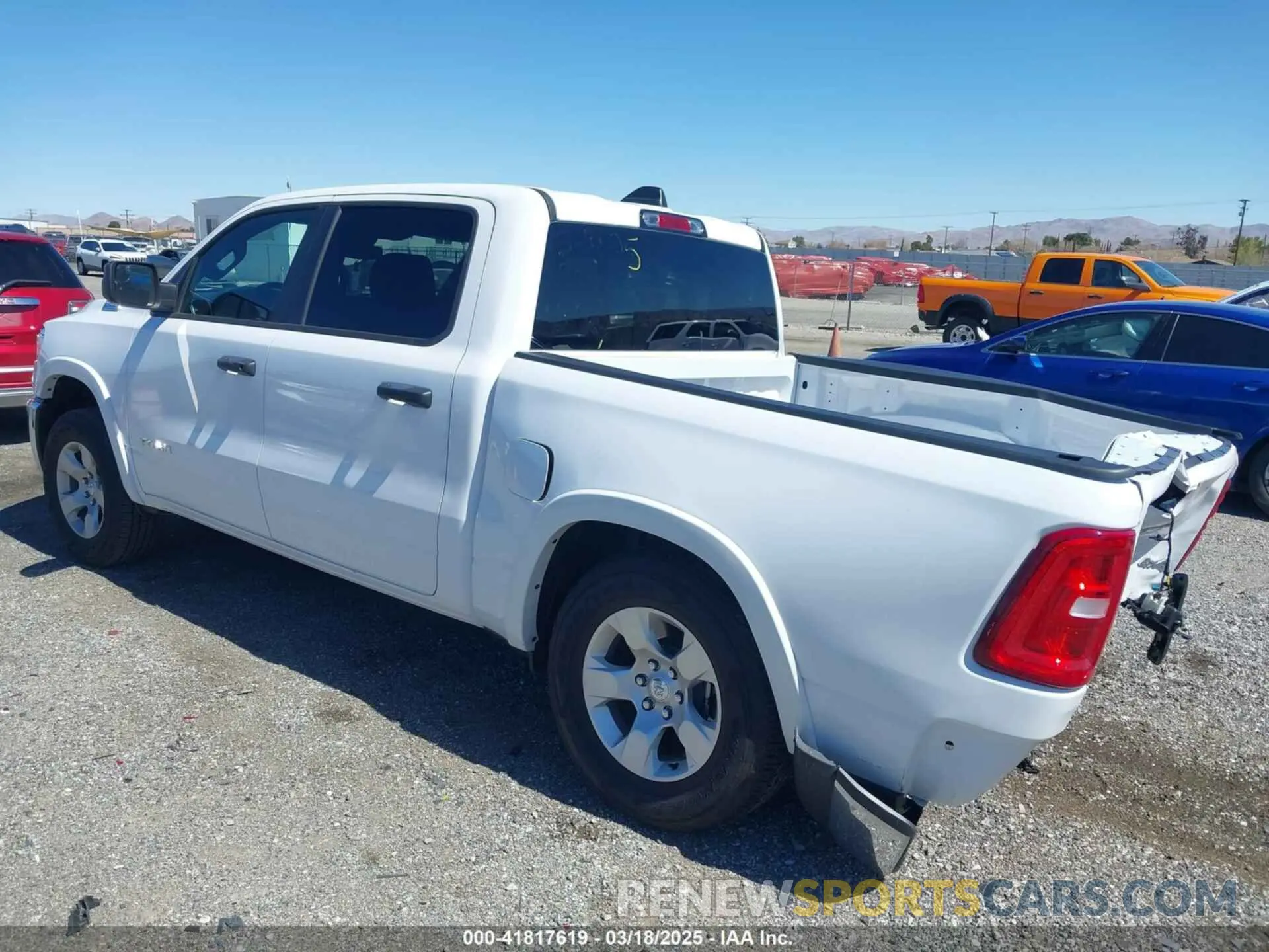 3 Фотография поврежденного автомобиля 1C6RRFFG9SN509893 RAM 1500 2025