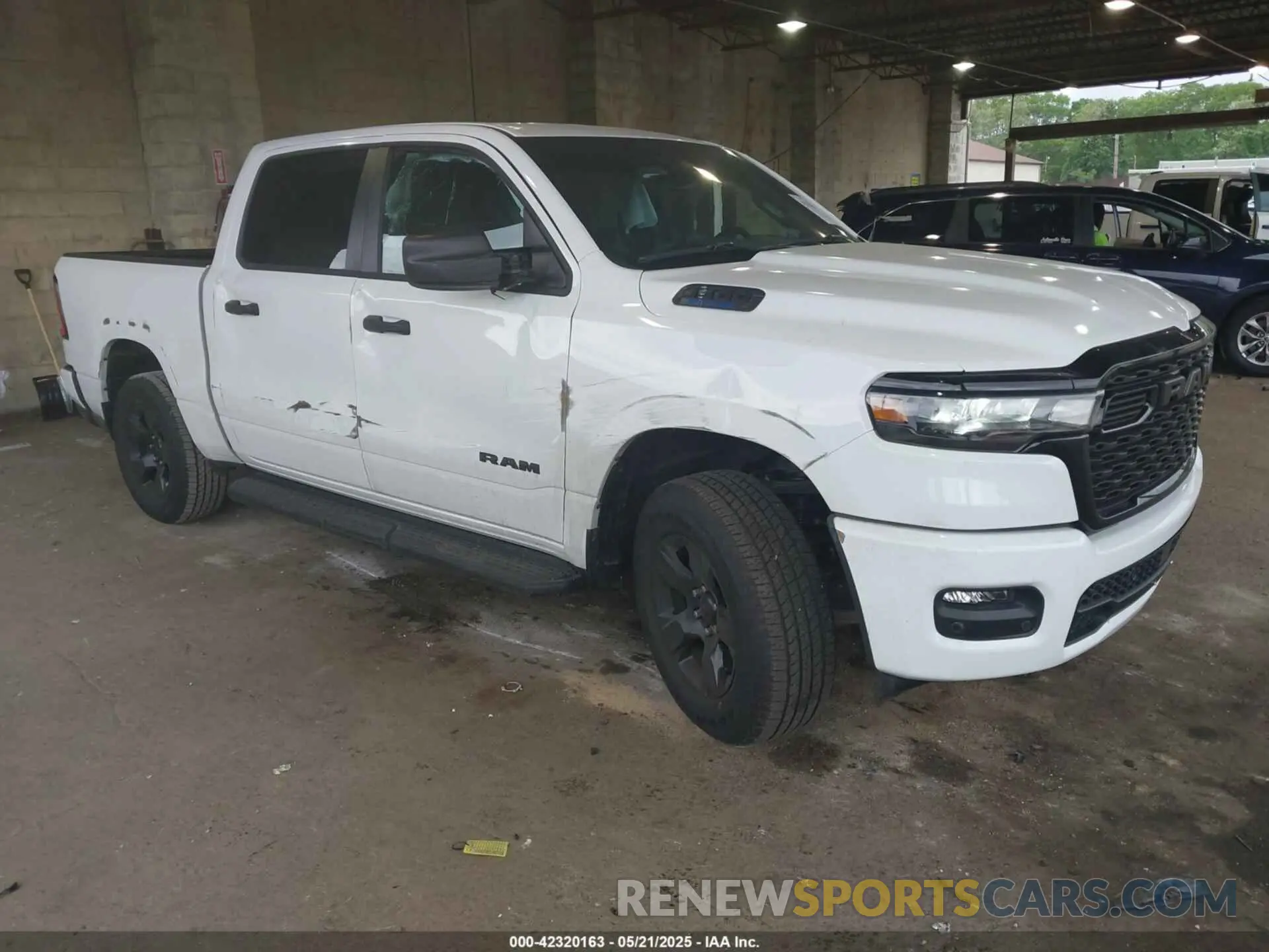1 Photograph of a damaged car 1C6RRFGG2SN666762 RAM 1500 2025