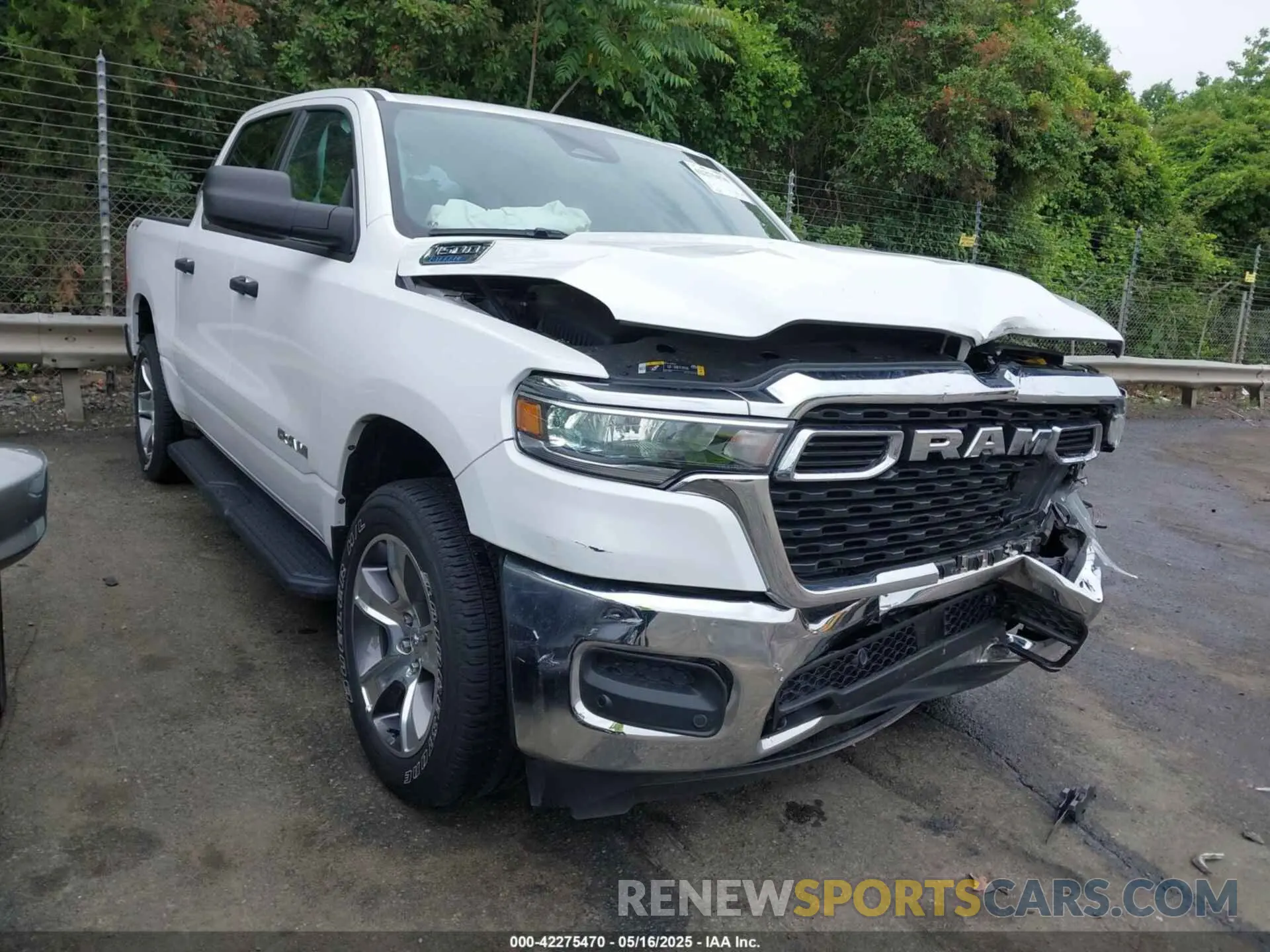 1 Photograph of a damaged car 1C6RRFGG7SN540803 RAM 1500 2025