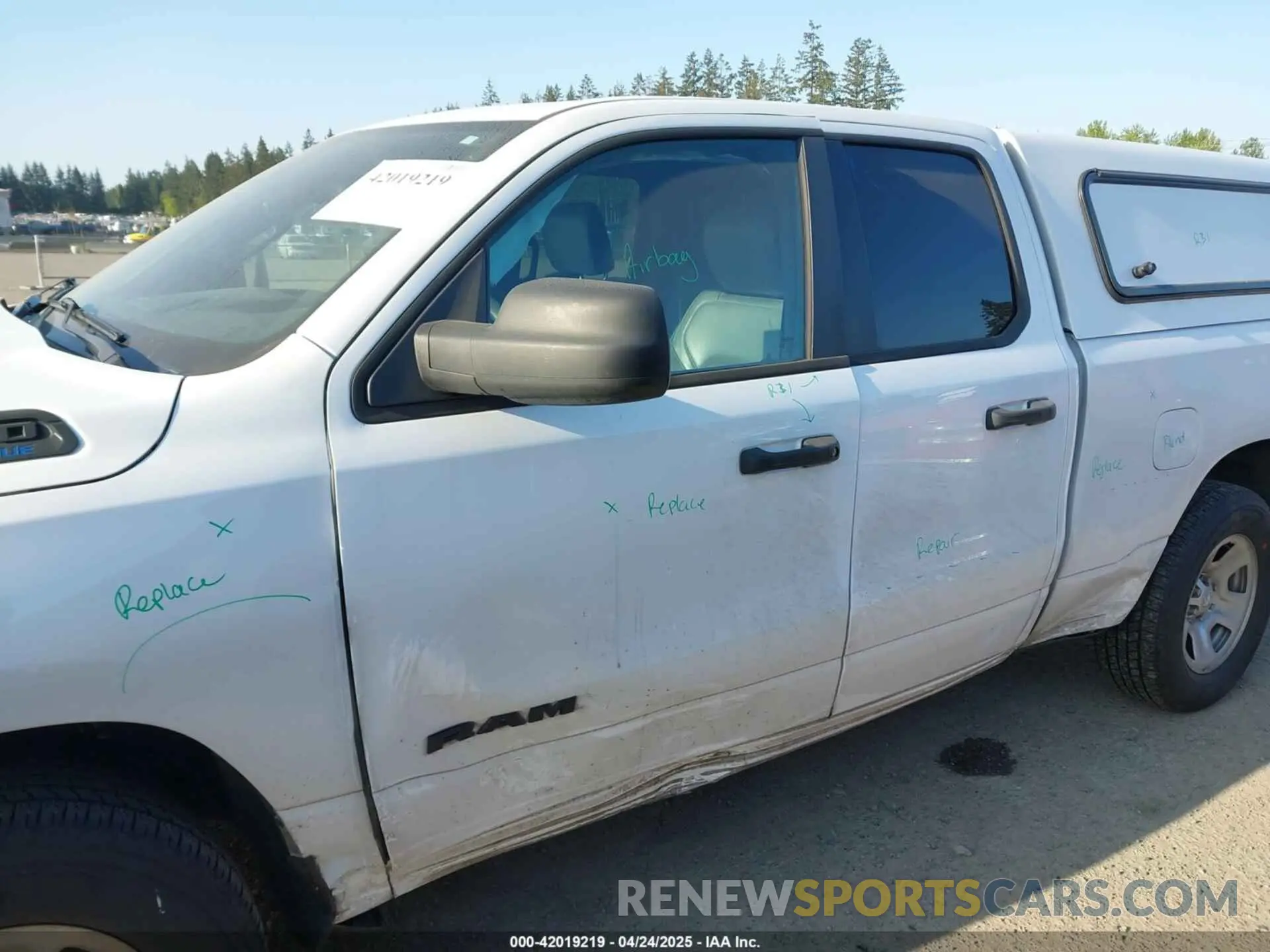 6 Photograph of a damaged car 1C6SRECG3SN543246 RAM 1500 2025