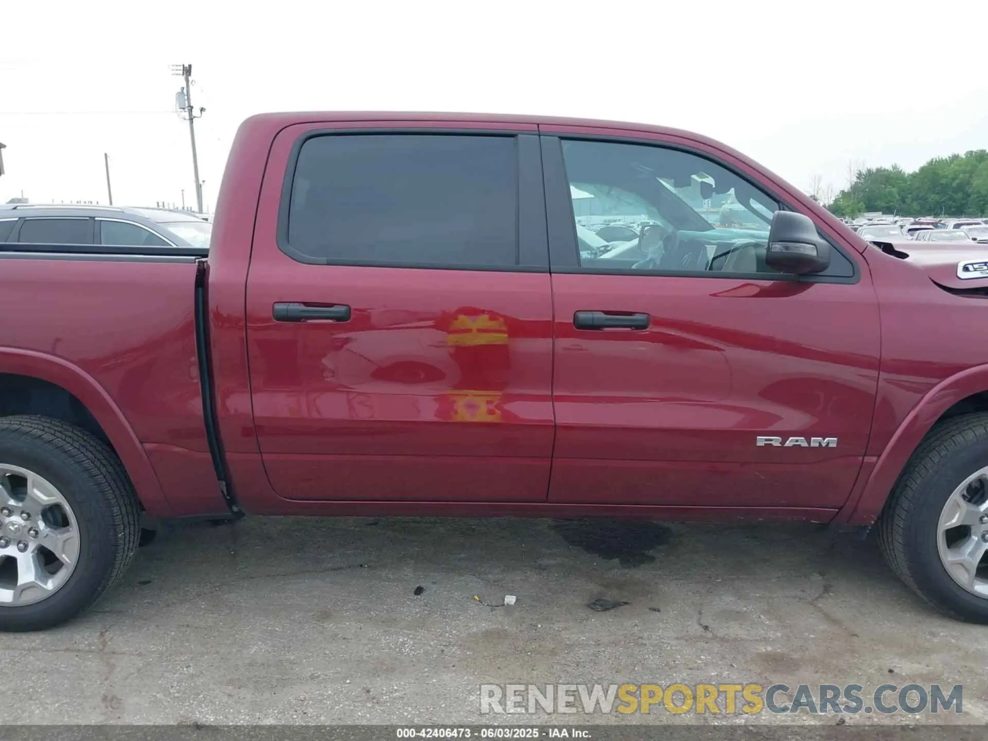 13 Photograph of a damaged car 1C6SRFFP2SN529470 RAM 1500 2025