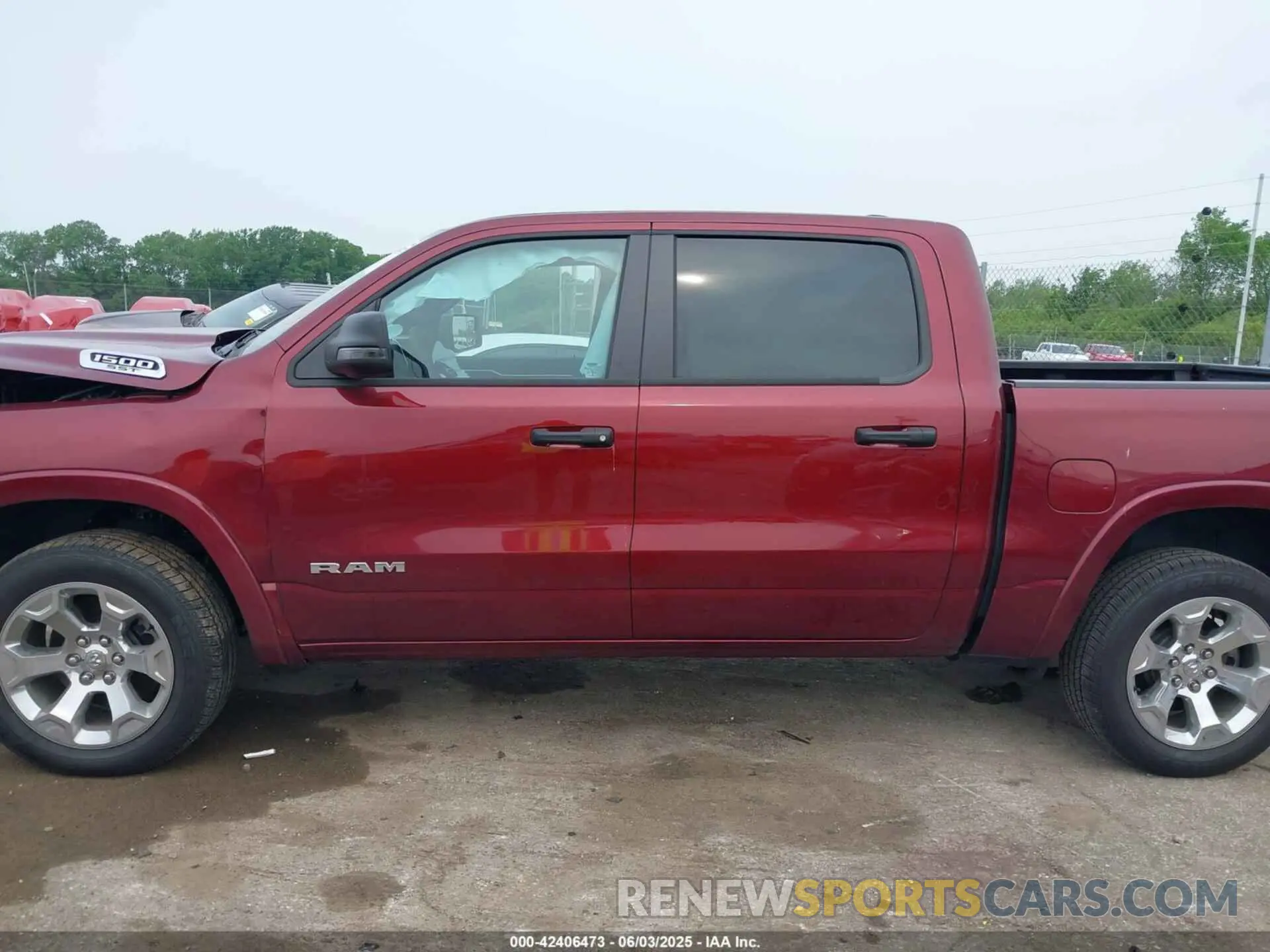 14 Photograph of a damaged car 1C6SRFFP2SN529470 RAM 1500 2025