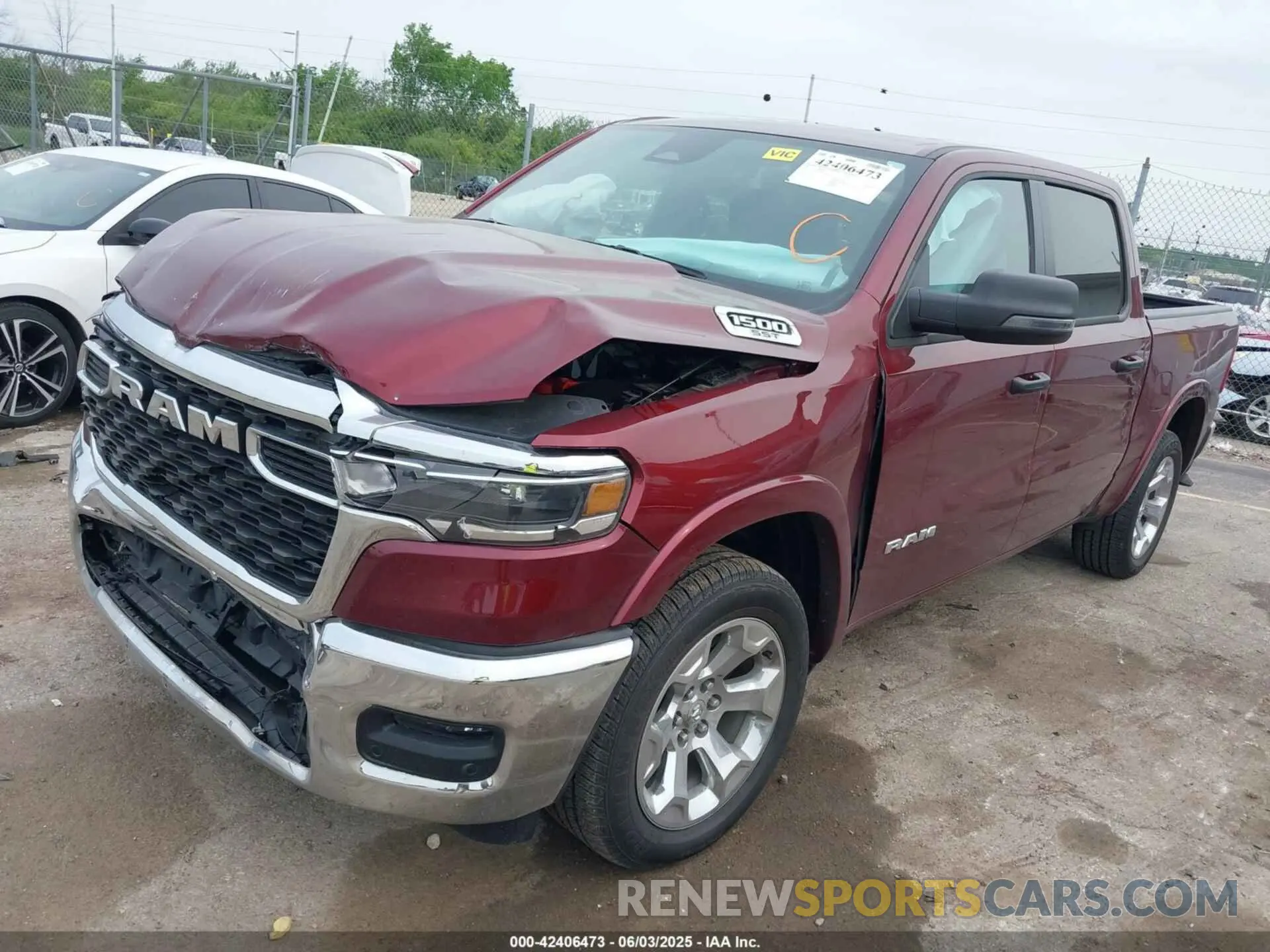 2 Photograph of a damaged car 1C6SRFFP2SN529470 RAM 1500 2025