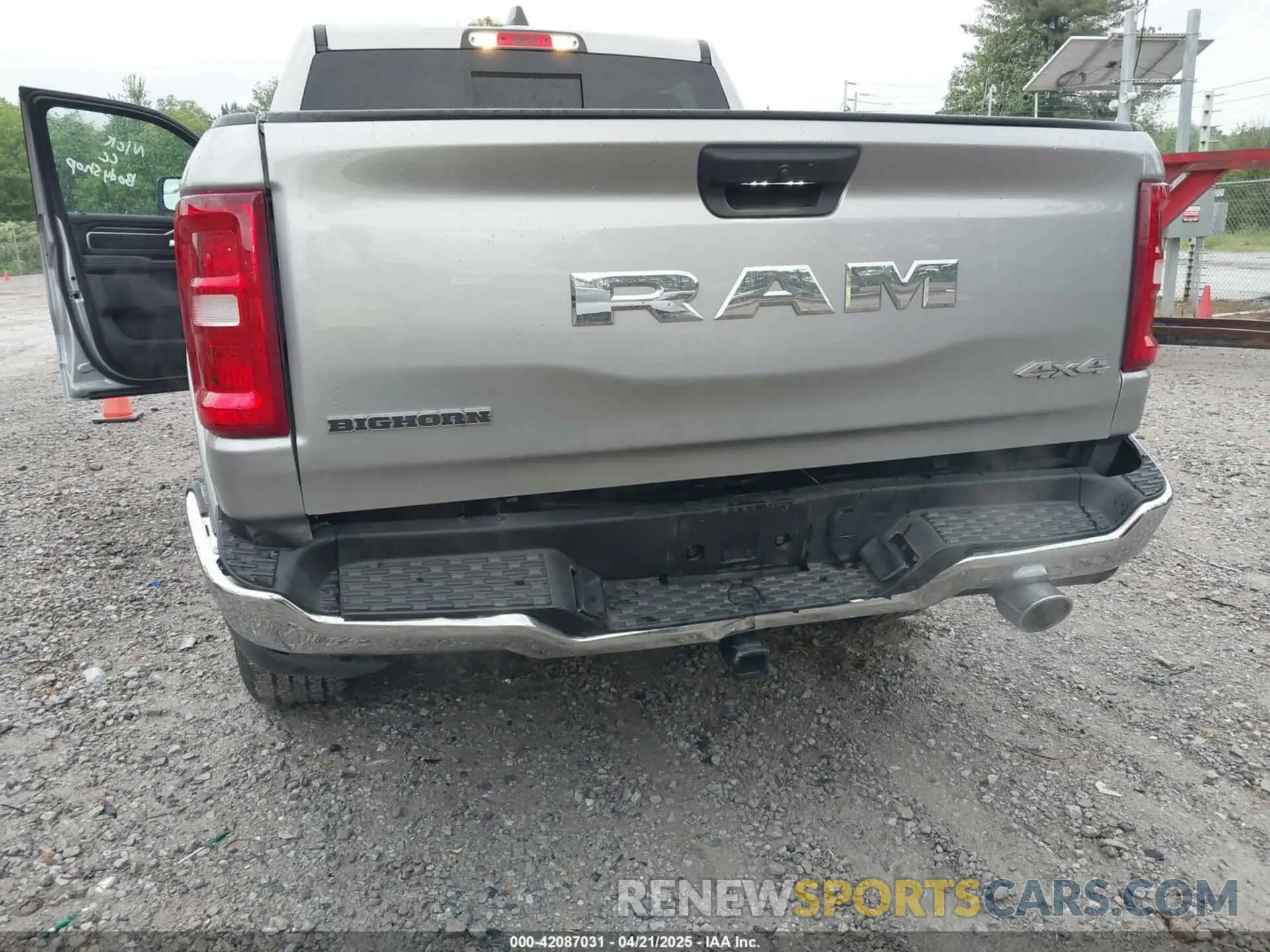 6 Фотография поврежденного автомобиля 1C6SRFFP3SN581030 RAM 1500 2025