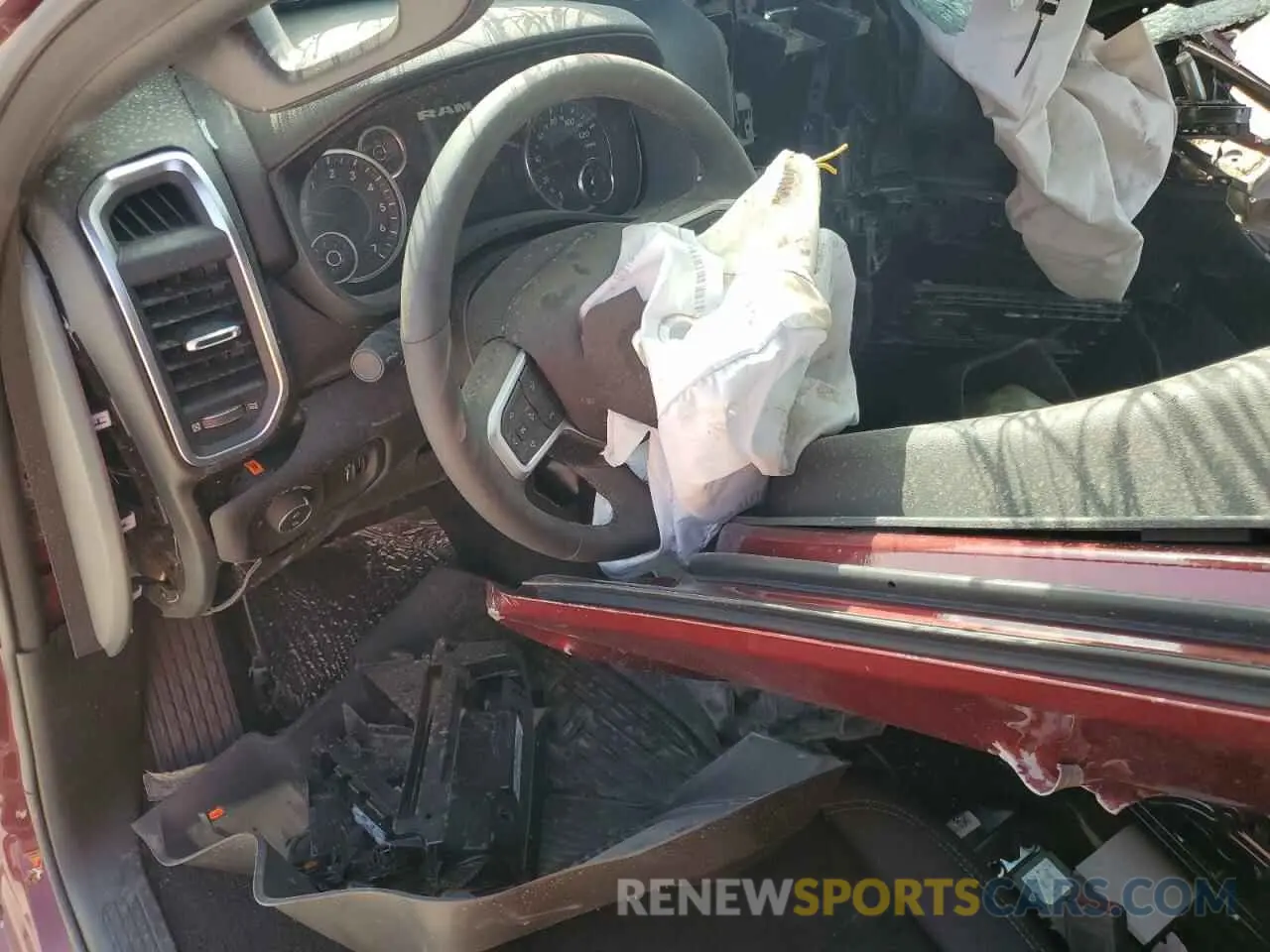 8 Photograph of a damaged car 1C6SRFFP4SN535836 RAM 1500 2025