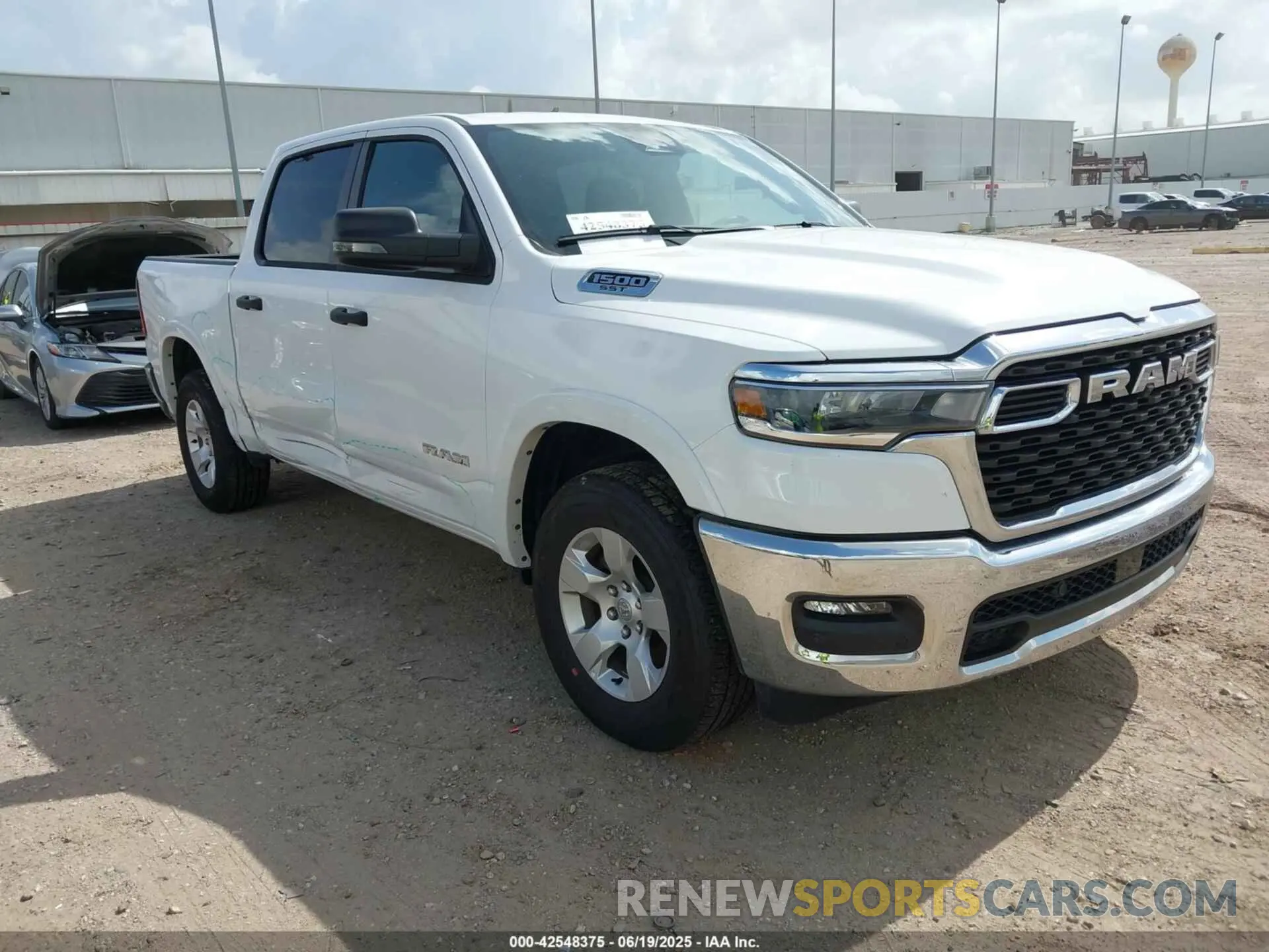 1 Photograph of a damaged car 1C6SRFFP6SN563041 RAM 1500 2025