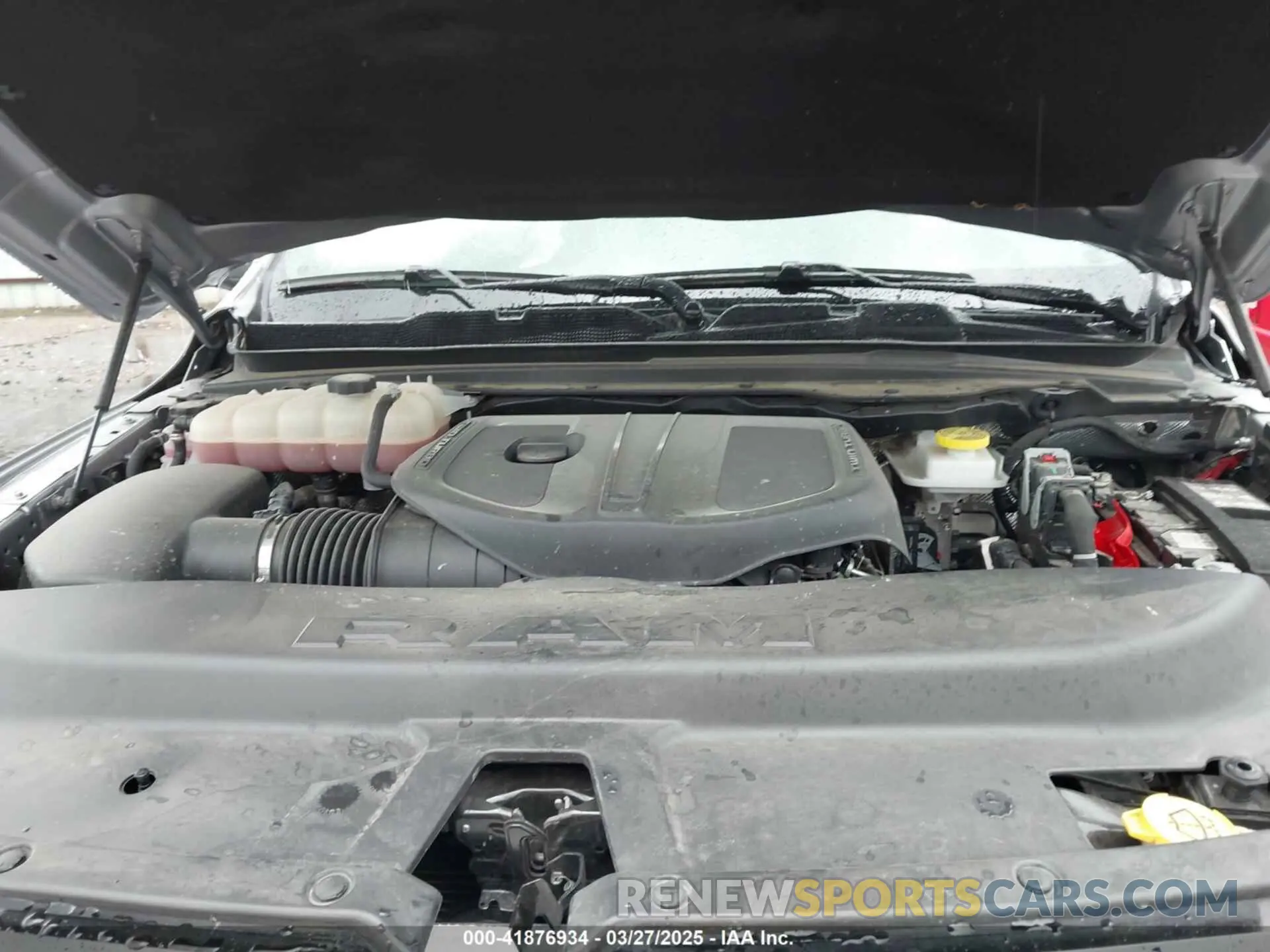 10 Photograph of a damaged car 1C6SRFFPXSN511394 RAM 1500 2025