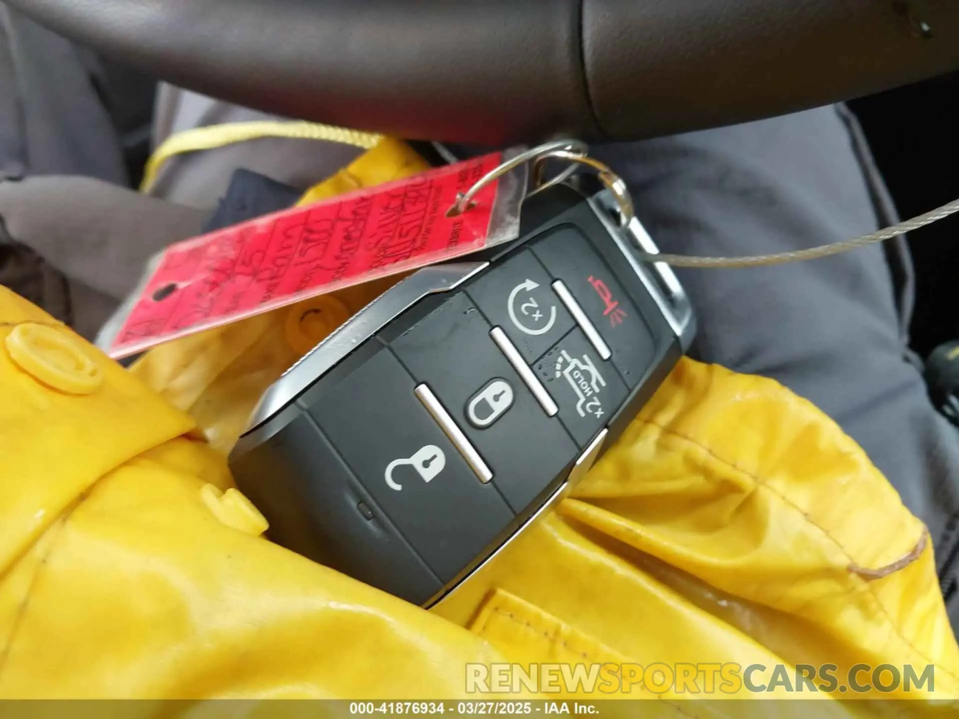 11 Photograph of a damaged car 1C6SRFFPXSN511394 RAM 1500 2025