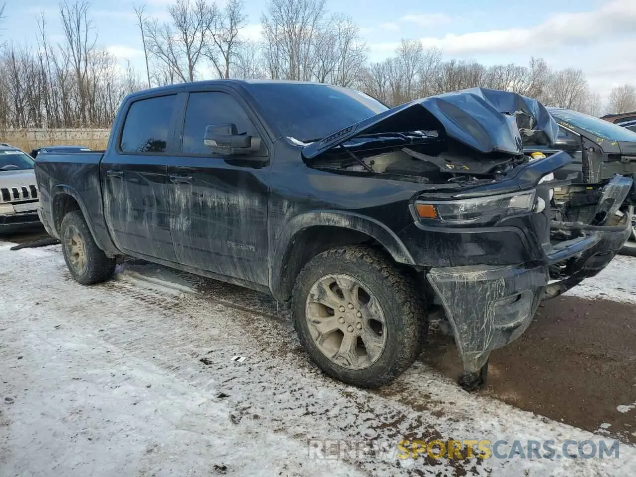 4 Photograph of a damaged car 1C6SRFFPXSN513534 RAM 1500 2025