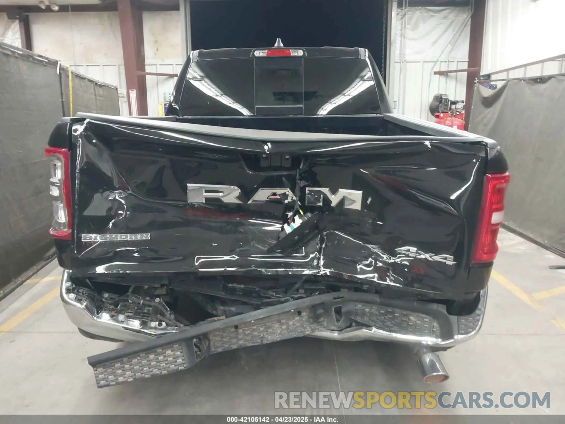 16 Photograph of a damaged car 1C6SRFFPXSN551670 RAM 1500 2025