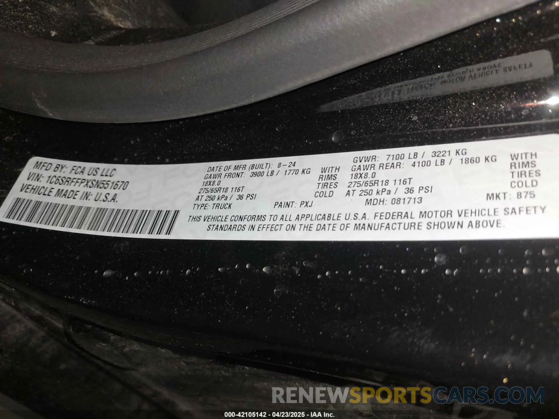 9 Photograph of a damaged car 1C6SRFFPXSN551670 RAM 1500 2025