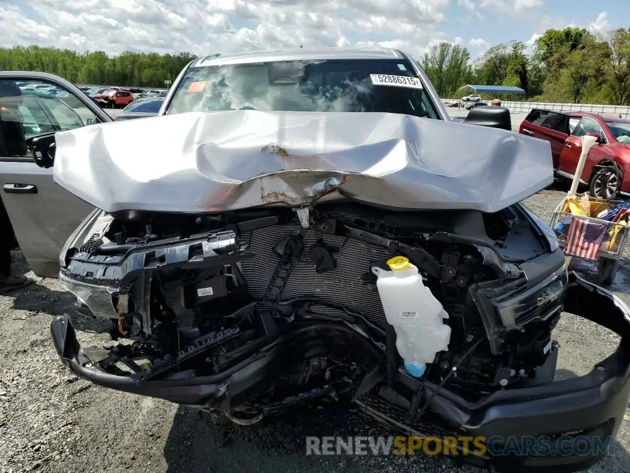 5 Photograph of a damaged car 1C6SRFGP0SN669726 RAM 1500 2025