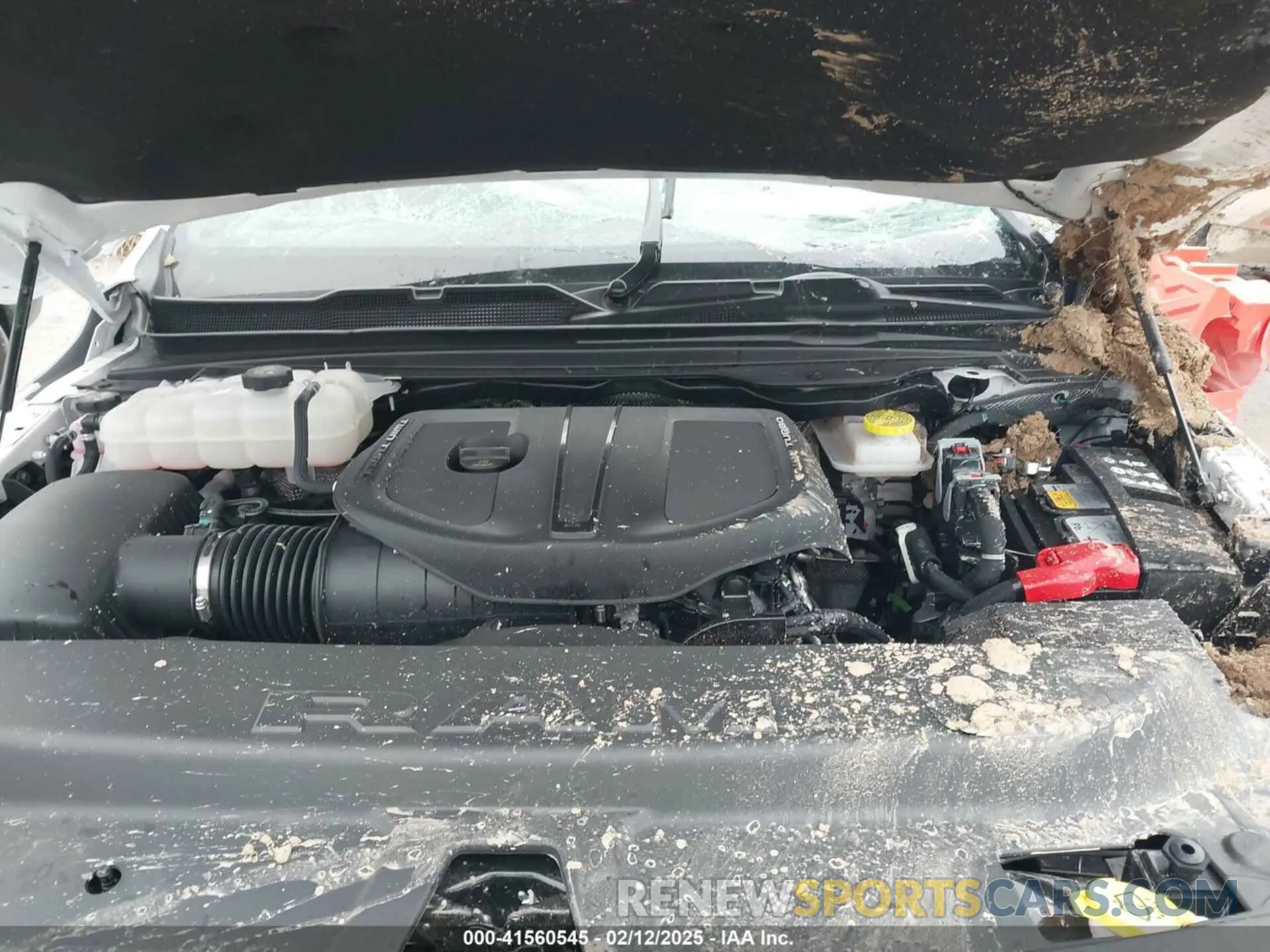 10 Photograph of a damaged car 1C6SRFGPXSN605029 RAM 1500 2025