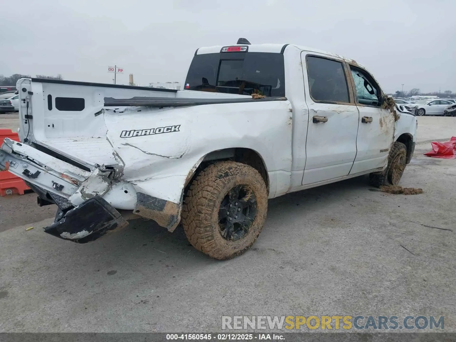 4 Photograph of a damaged car 1C6SRFGPXSN605029 RAM 1500 2025
