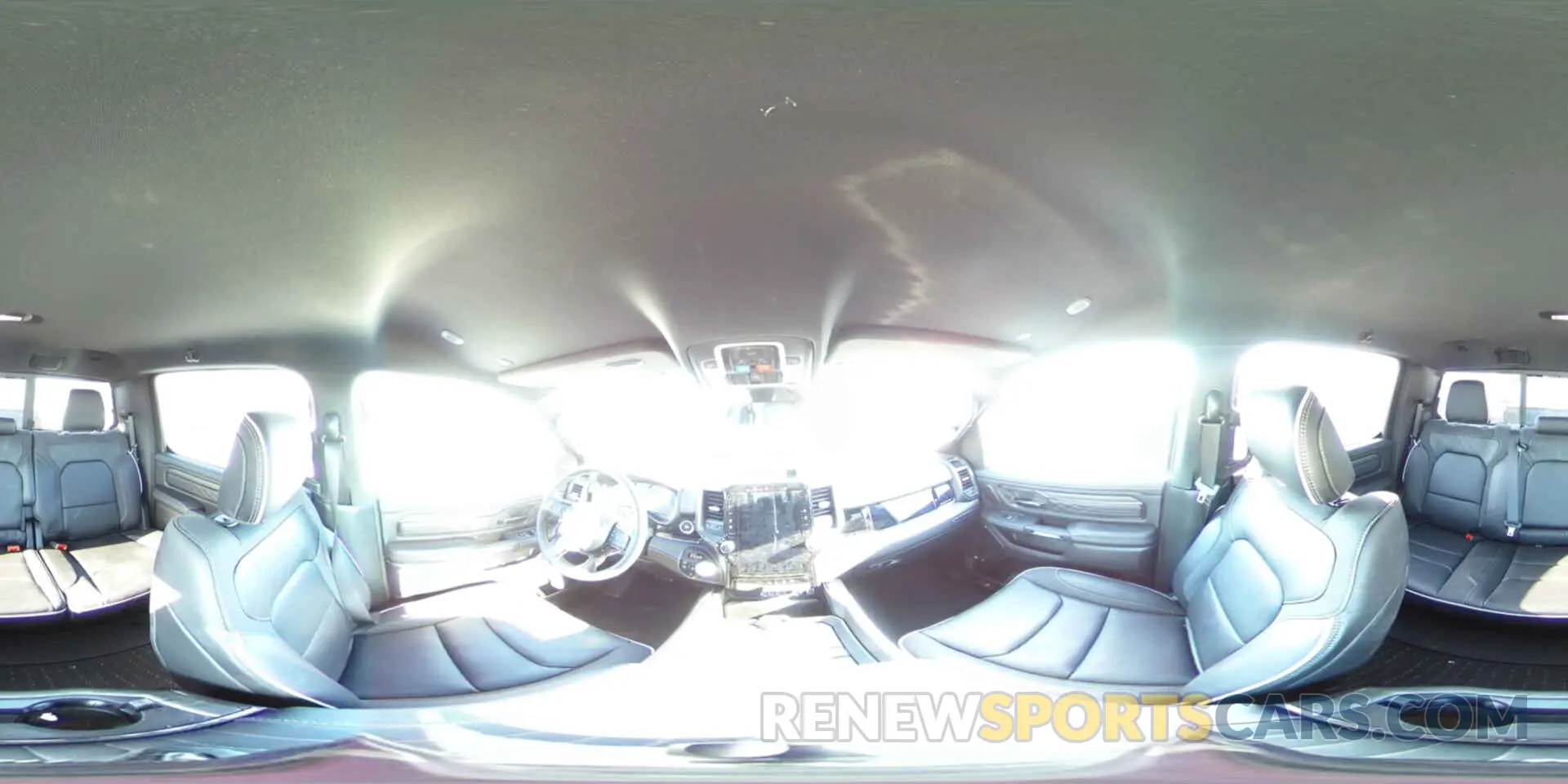 14 Photograph of a damaged car 1C6SRFHP8SN550739 RAM 1500 2025