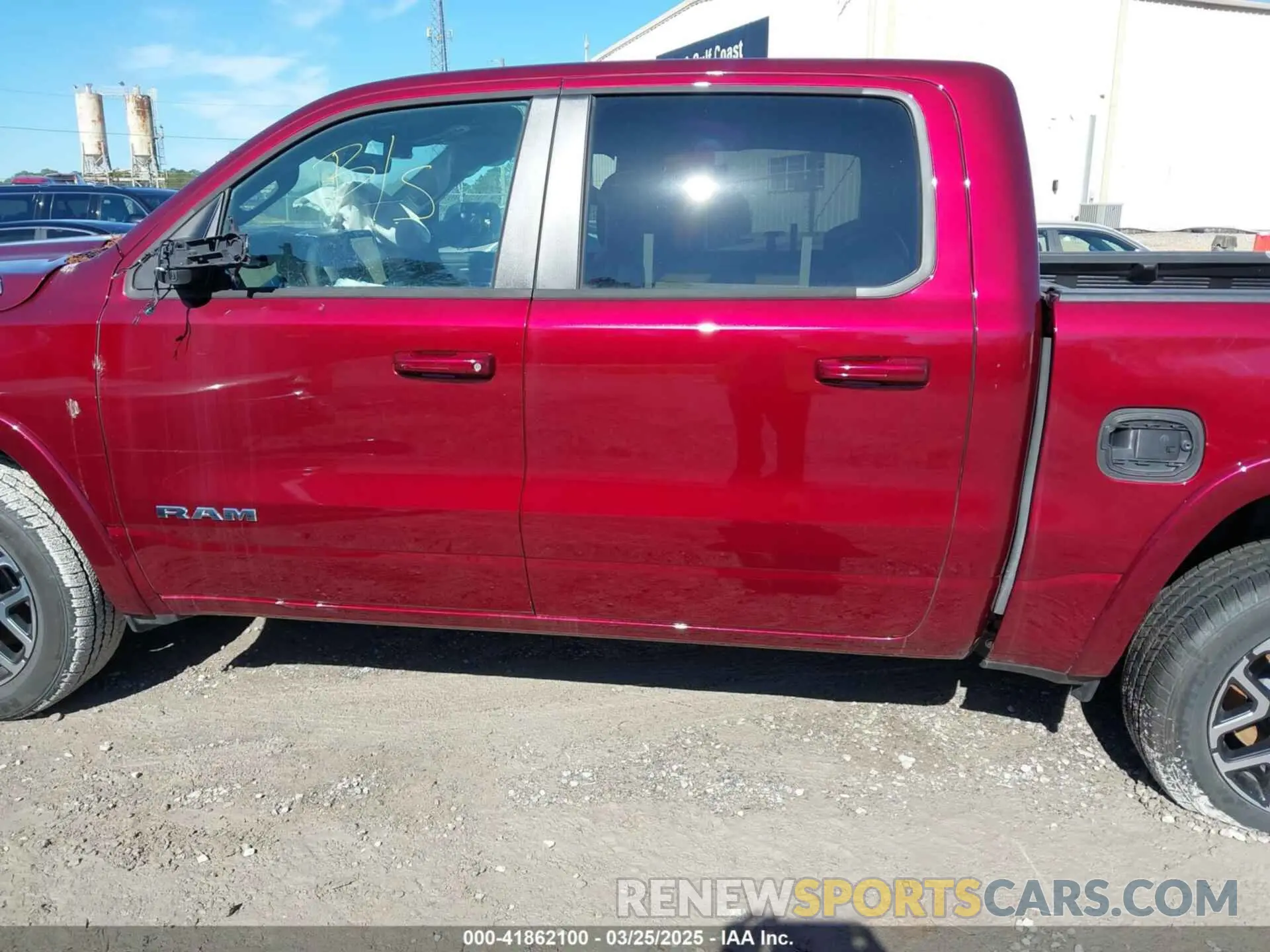 14 Photograph of a damaged car 1C6SRFJP2SN563237 RAM 1500 2025