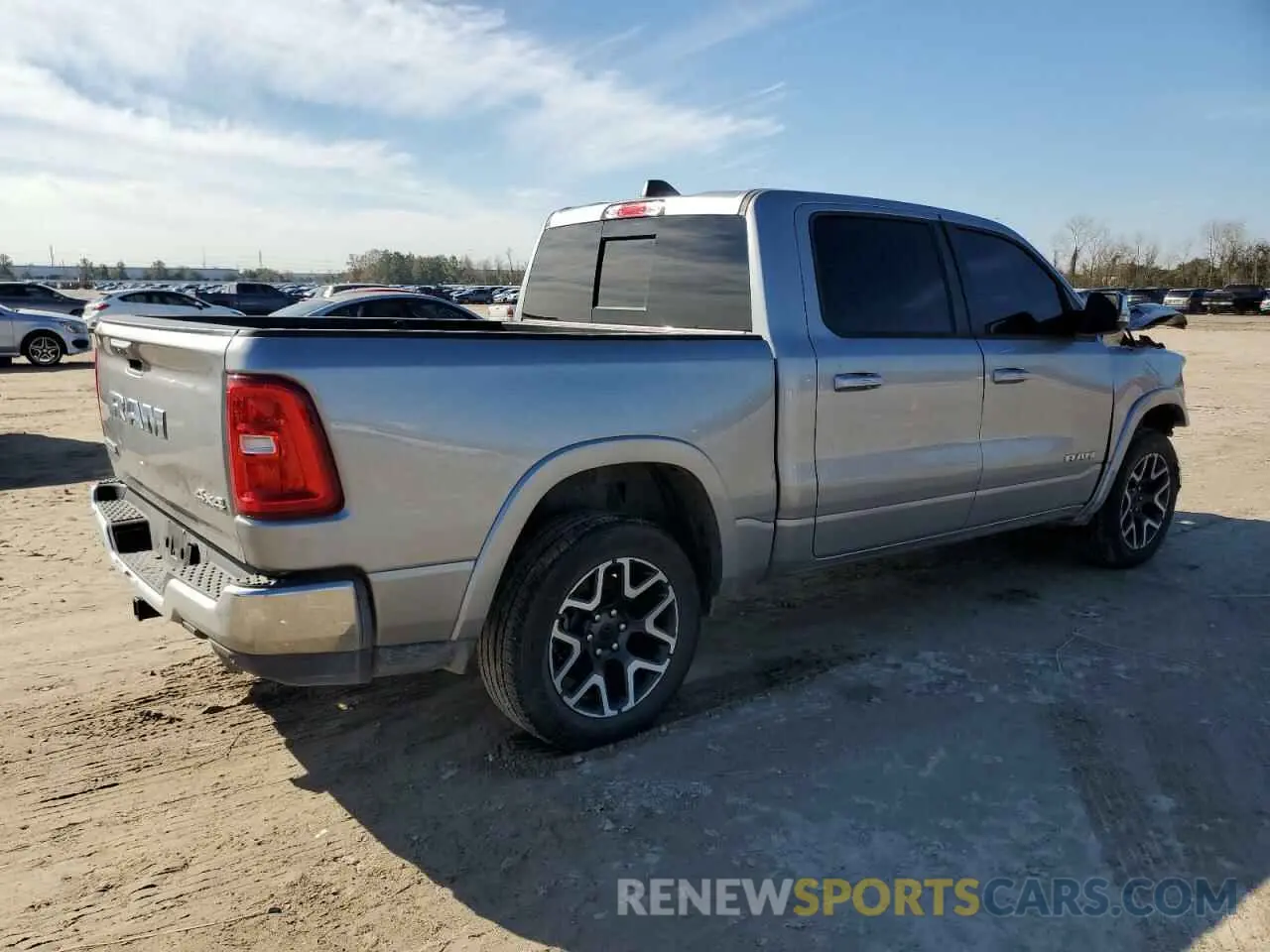 3 Photograph of a damaged car 1C6SRFJP9SN563221 RAM 1500 2025