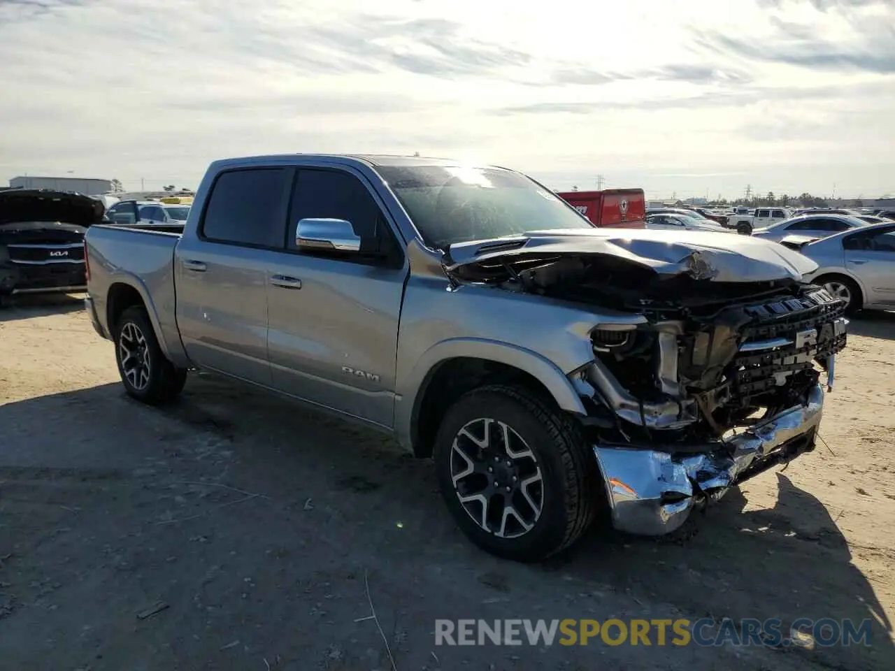 4 Photograph of a damaged car 1C6SRFJP9SN563221 RAM 1500 2025