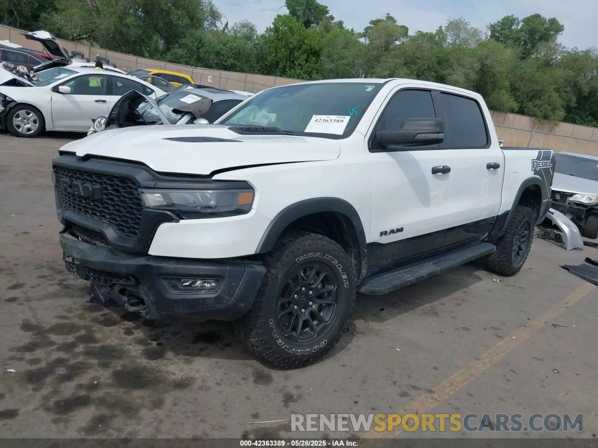 2 Фотография поврежденного автомобиля 1C6SRFLP9SN525209 RAM 1500 2025