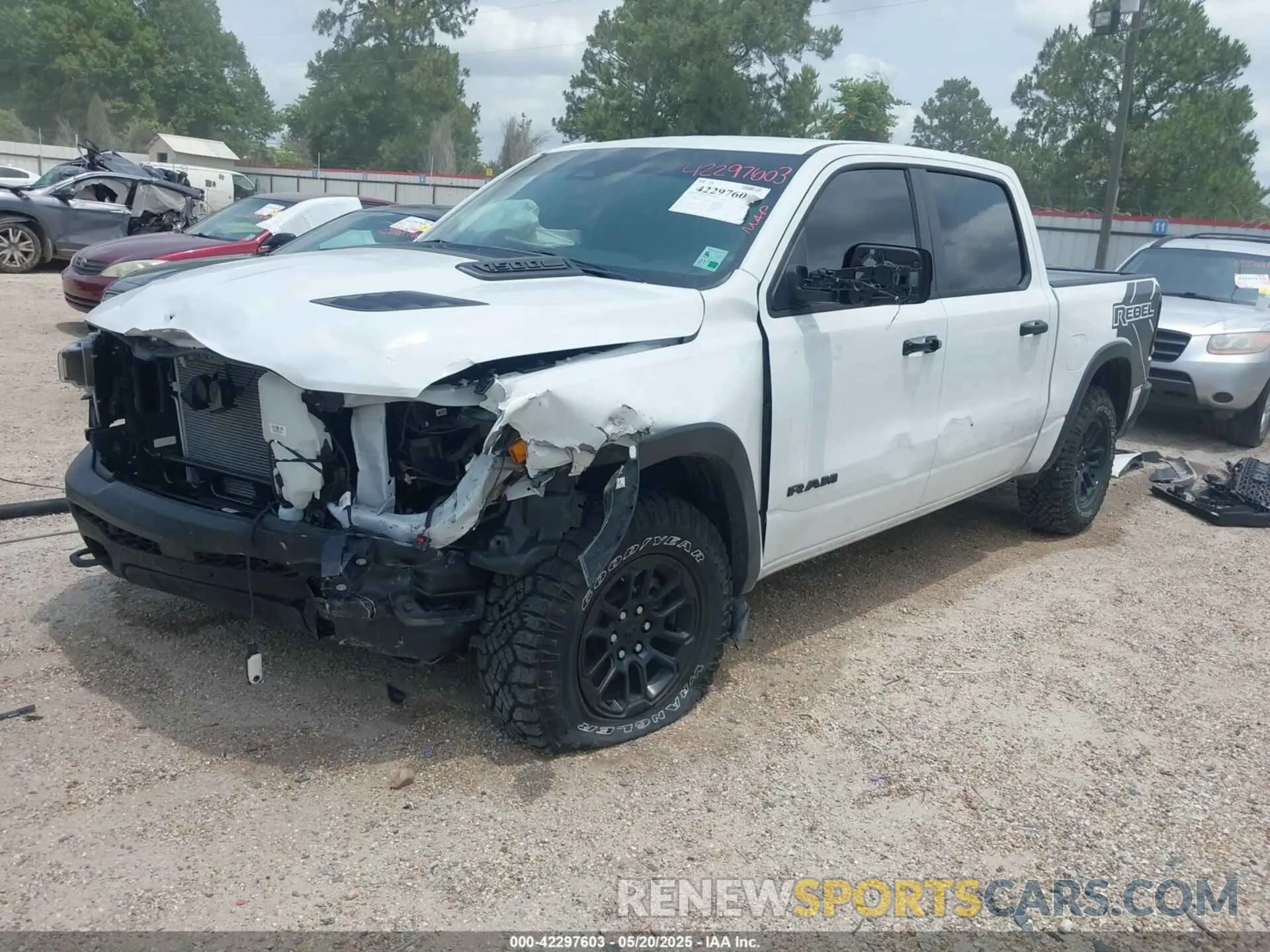 2 Photograph of a damaged car 1C6SRFLP9SN639467 RAM 1500 2025