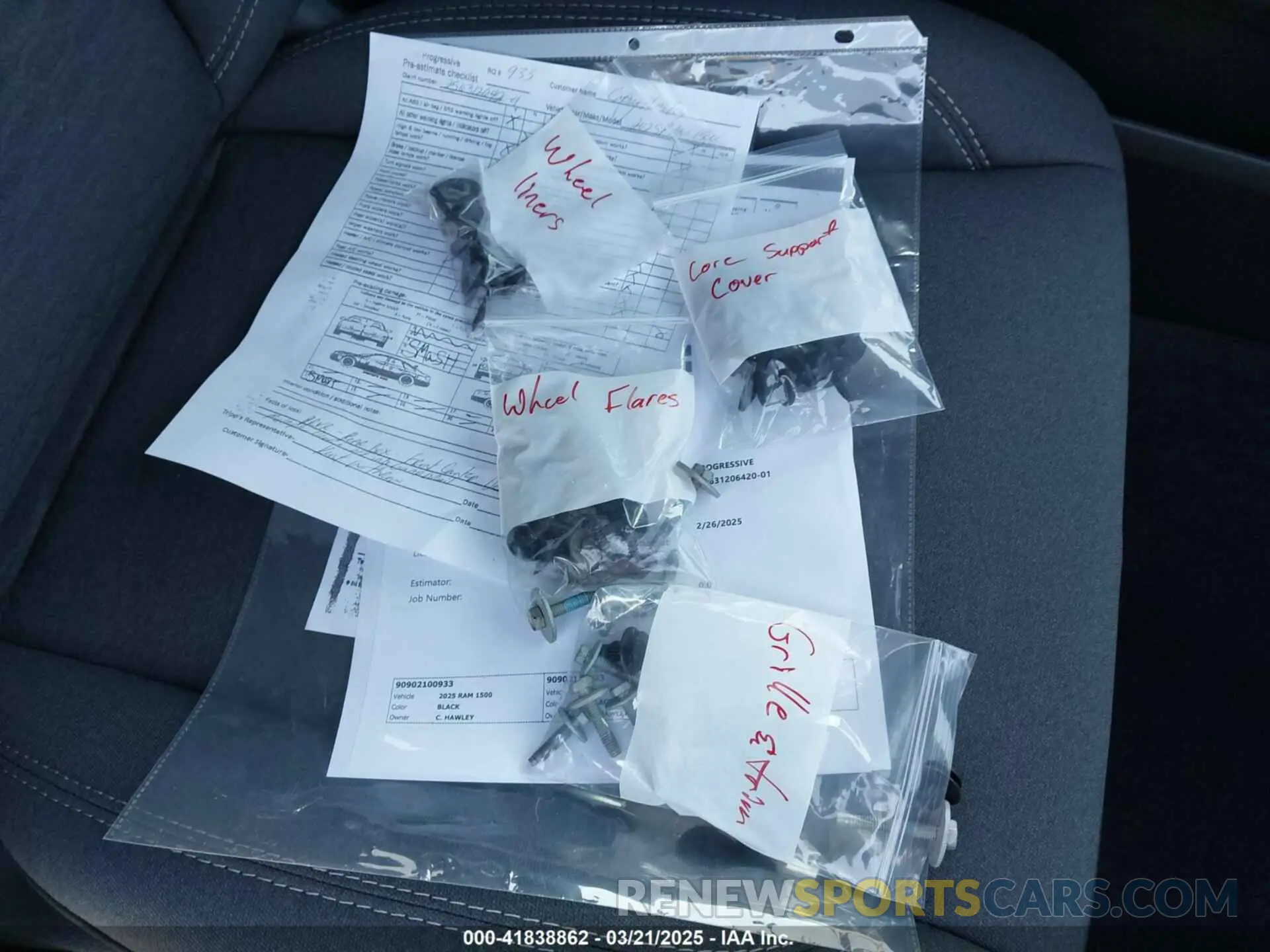 12 Фотография поврежденного автомобиля 1C6SRFMP2SN658960 RAM 1500 2025