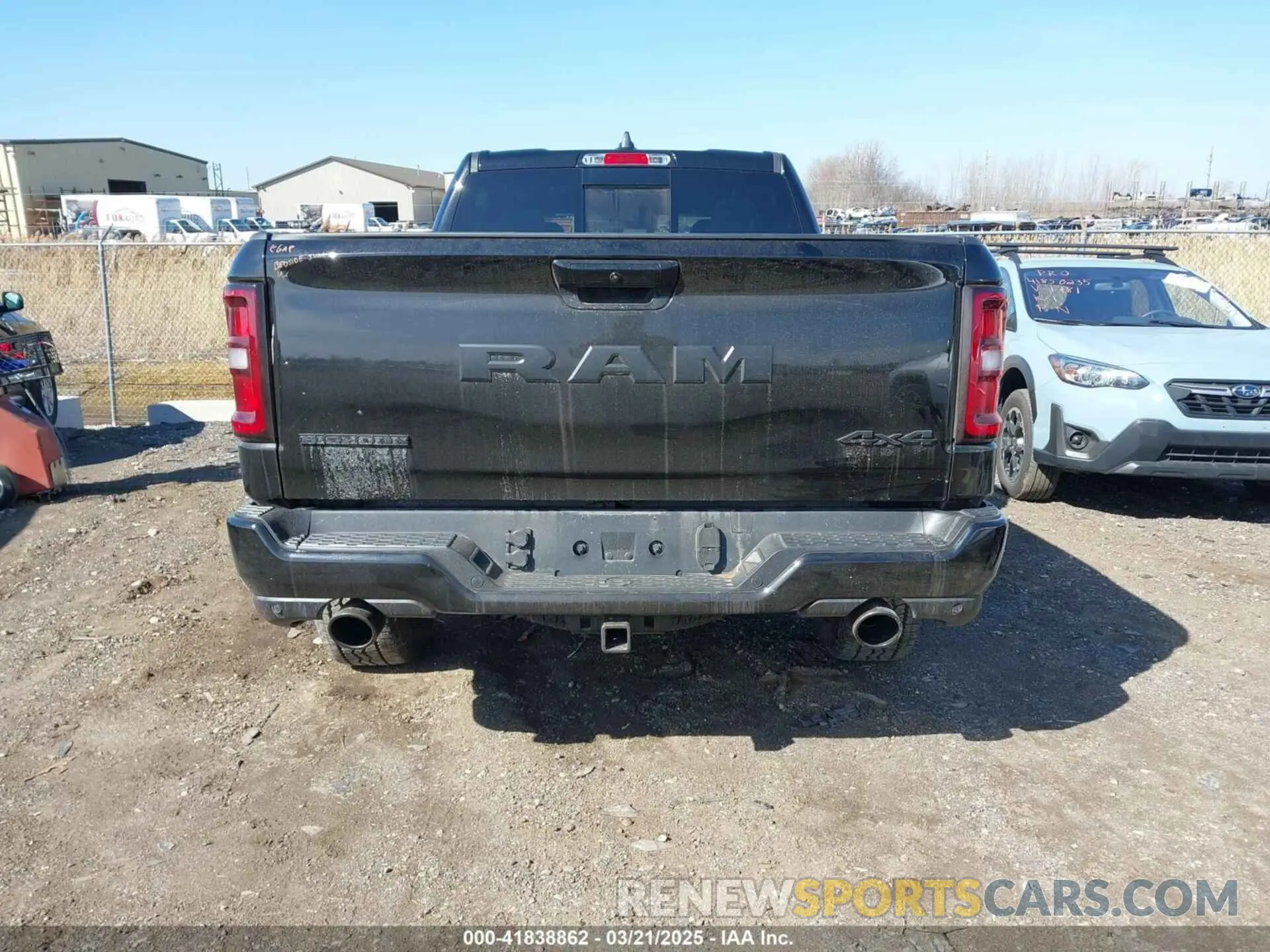 17 Фотография поврежденного автомобиля 1C6SRFMP2SN658960 RAM 1500 2025