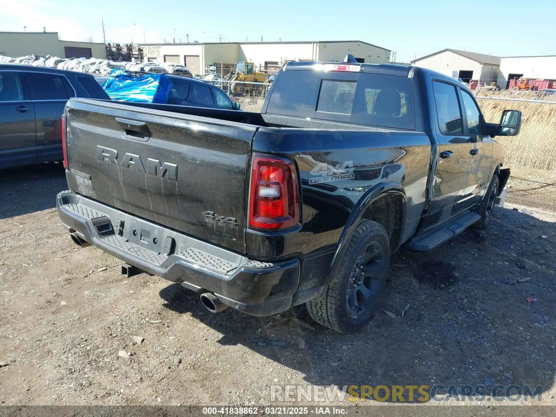 4 Фотография поврежденного автомобиля 1C6SRFMP2SN658960 RAM 1500 2025