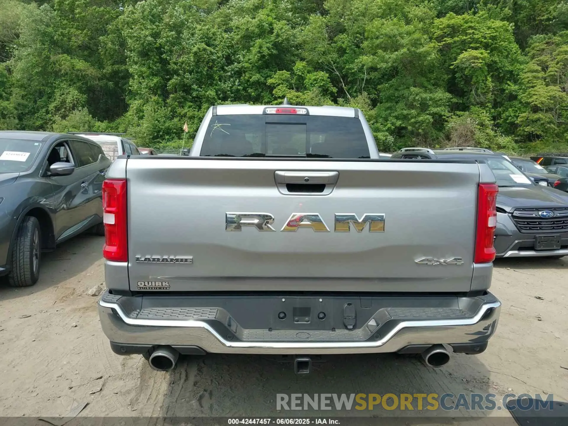 16 Photograph of a damaged car 1C6SRFRP2SN520862 RAM 1500 2025